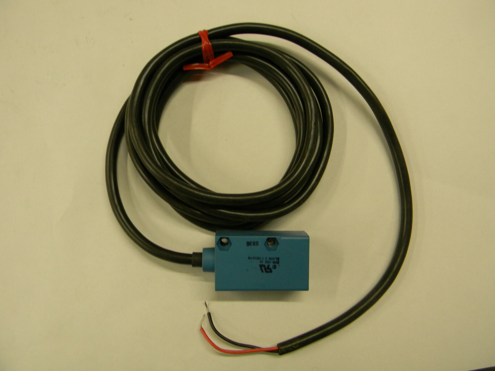 New Honeywell Microswitch FE-7C-TC6E-M  Photoelectric Sensor   B4