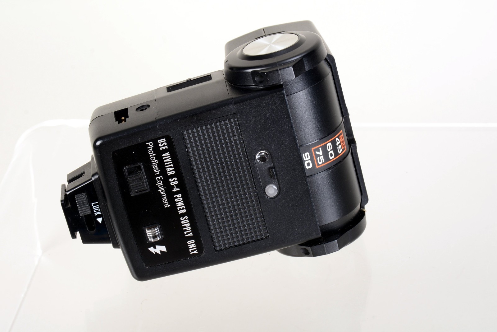 Vivitar 283 Flash w/ PC Sync Cable and SC-1 Sensor cable. Tested good 893
