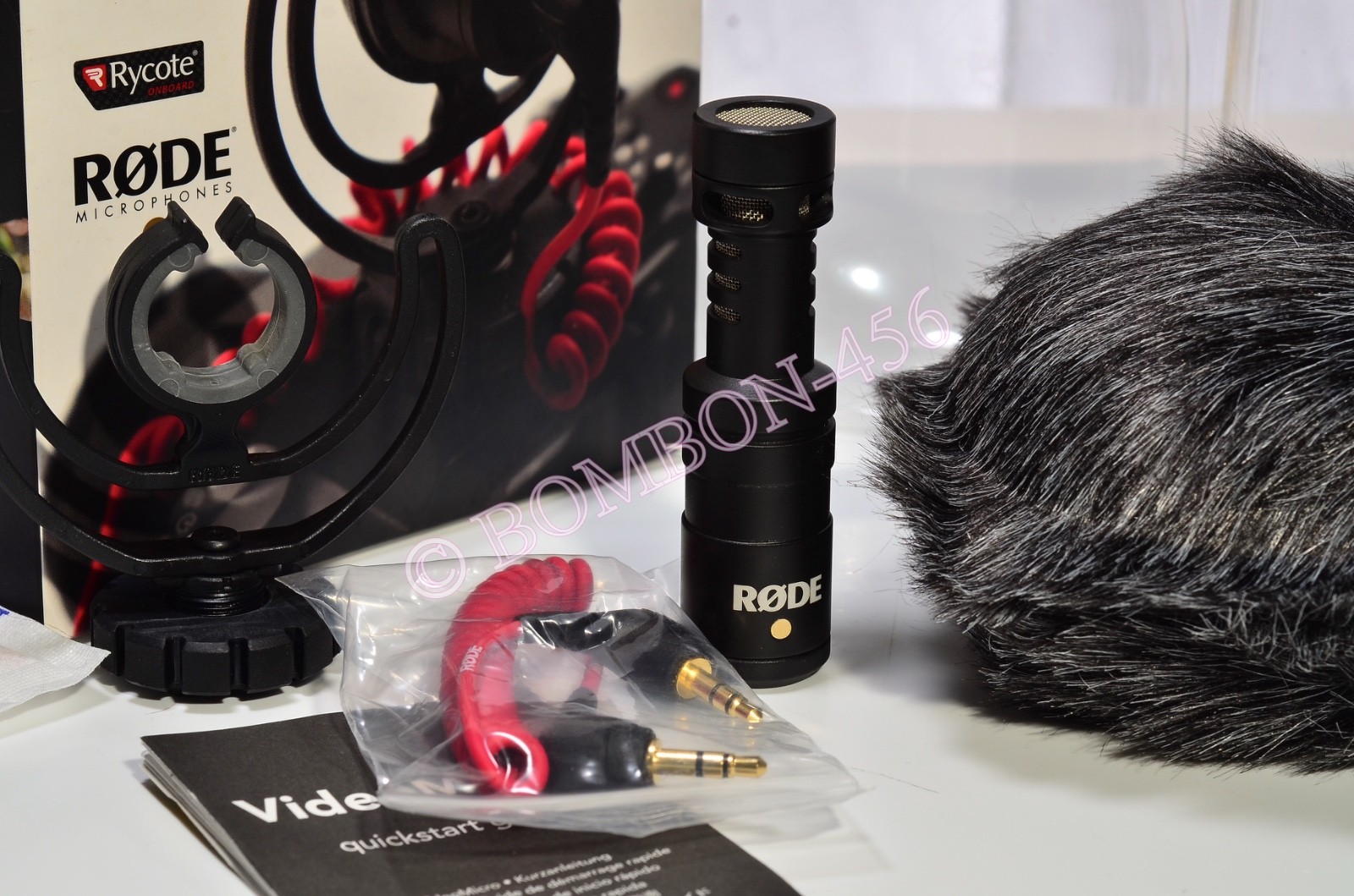 RODE VIDEOMICRO COMPACT ON-CAMERA MICROPHONE NEVER USED/OPEN BOX - TESTED