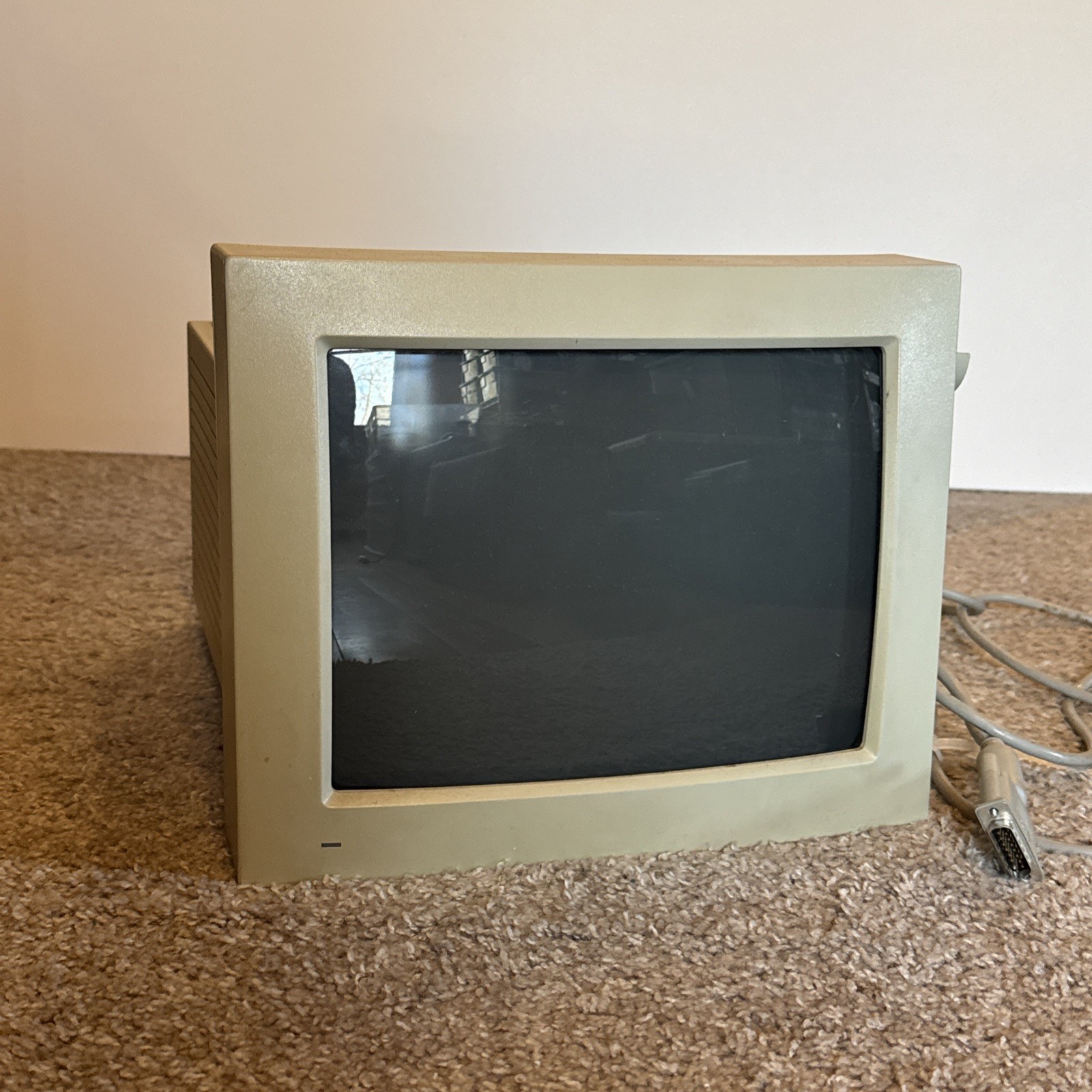 Vintage Sept 1991 Apple Macintosh 12" RGB Display M1299 Untested, Powers On