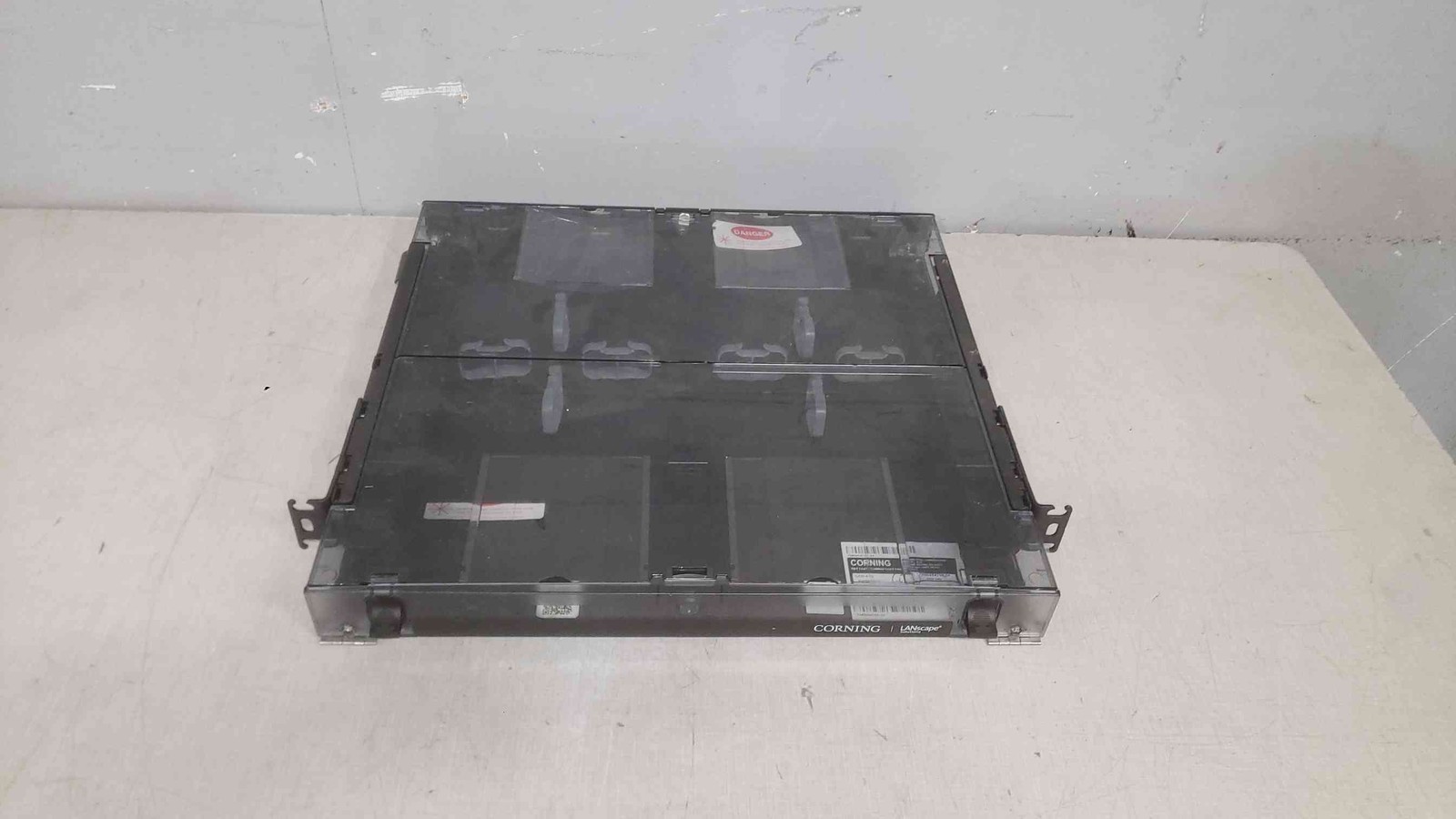 Corning Closet Conn Housing, 1U (F/12 Panels) CCH-01U (SKU: 111638)