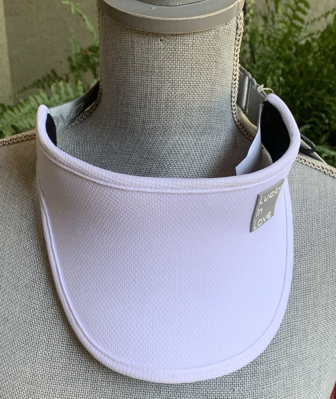 NWOT Lucky In Love  Women's Lucky Logo Stretch Tennis Sun Visor in White