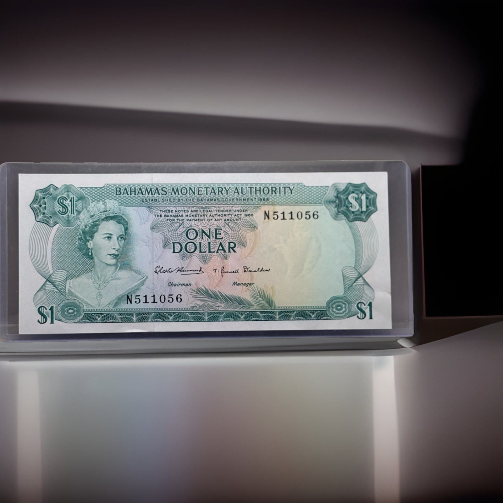 Bahamas $1 Banknote, Queen Elizabeth II, Bahamas Monetary Authority, Reef Back