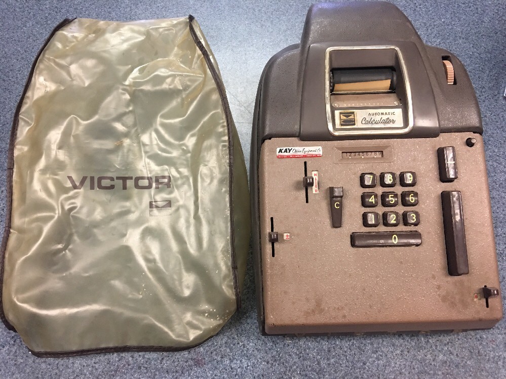 VICTOR Automatic Printing Calculator Adding Machine  Vintage 1964
