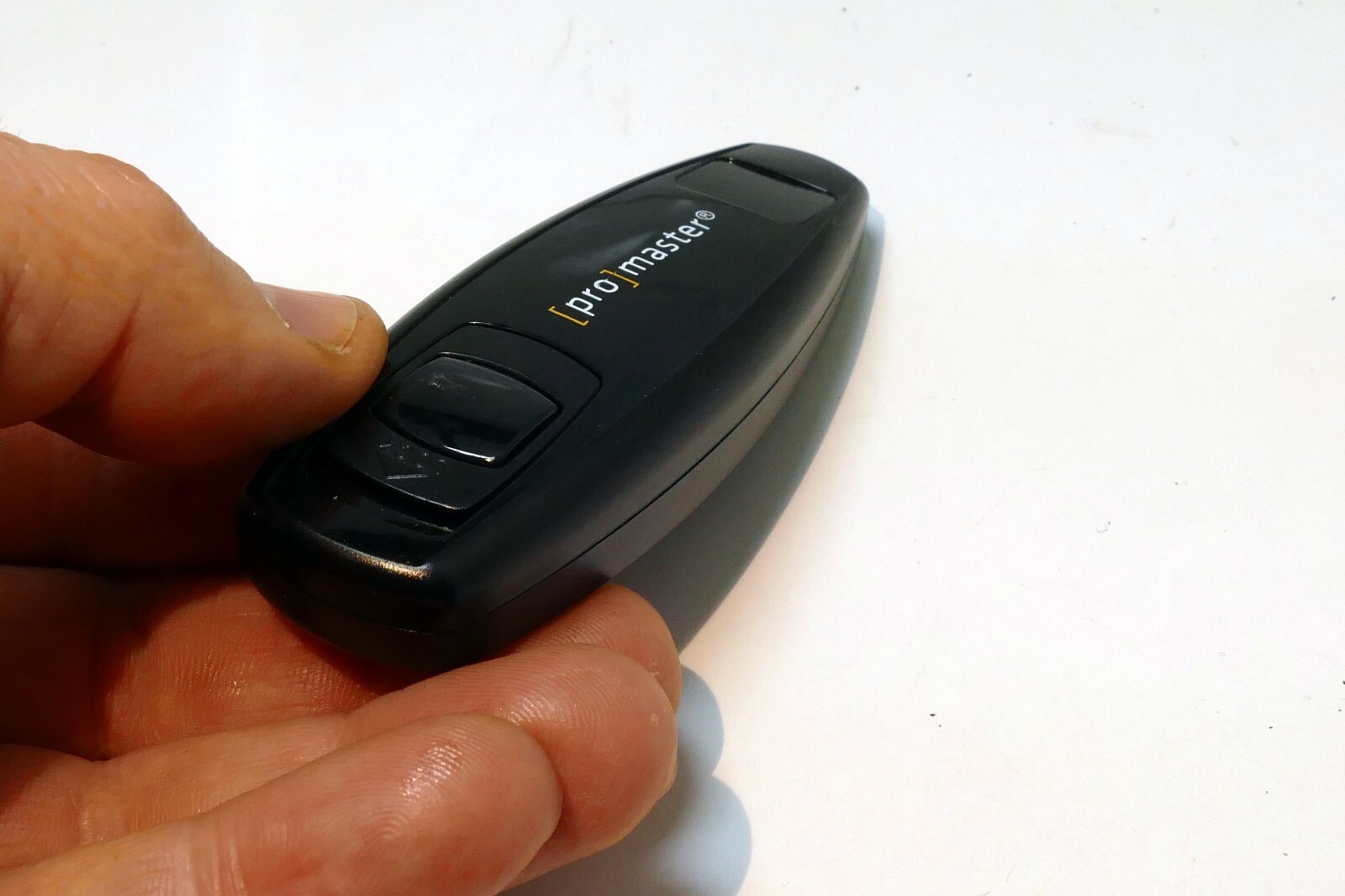 Promaster WIRED Remote SWITCH - missing camera connecting cable - incomplete