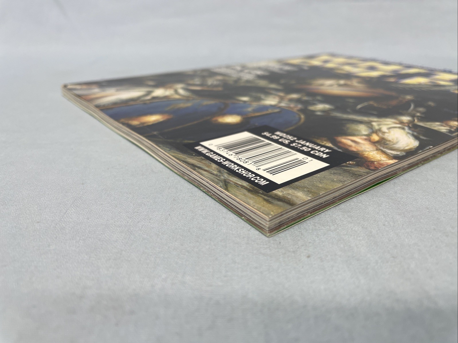Warhammer Games Workshop White Dwarf Magazine 252 With WH Playsheet Attached