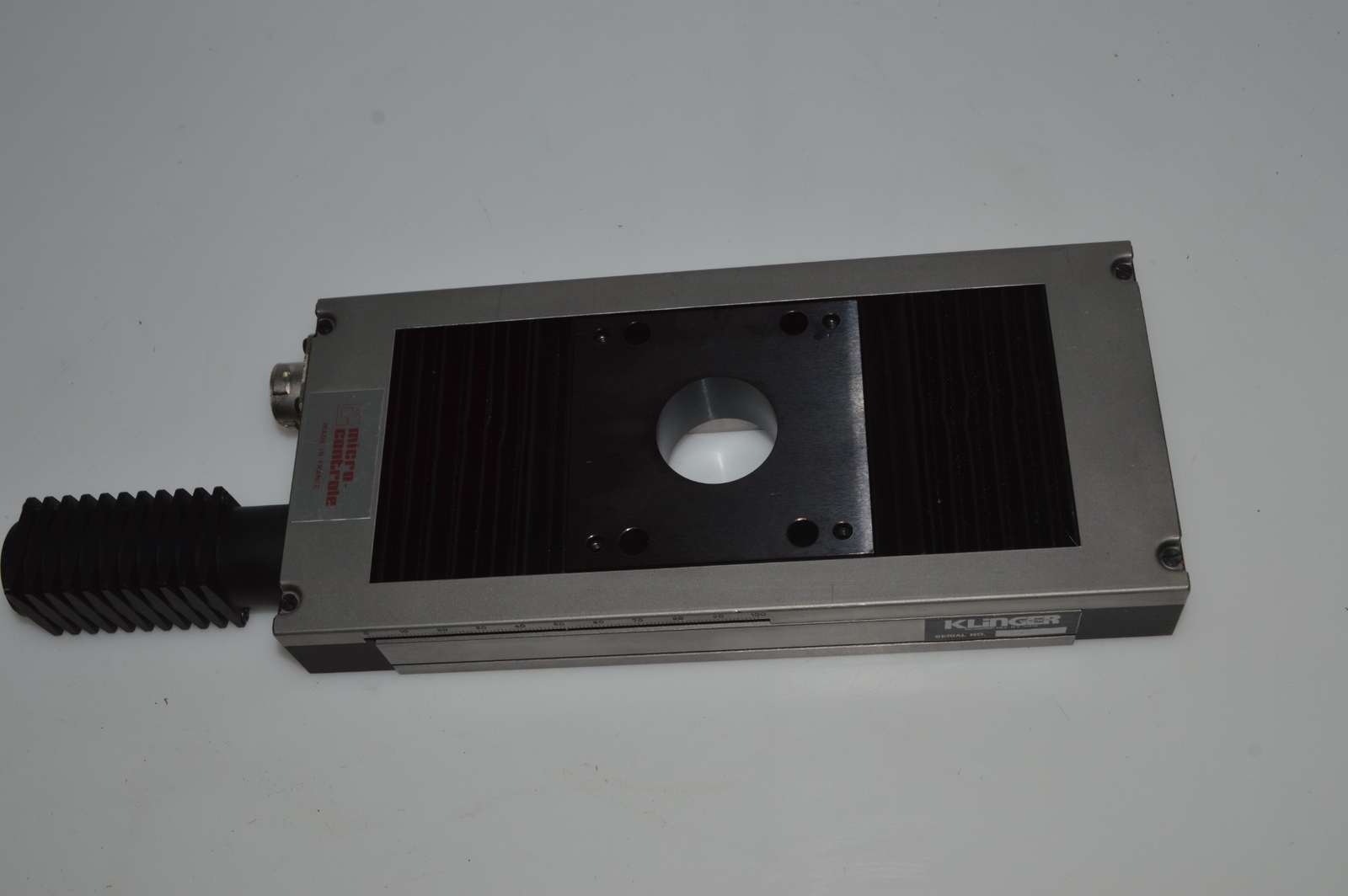 *TC* MICRO CONTROLE MOTORIZED LINEAR STAGE 9"x4" (TAF70)