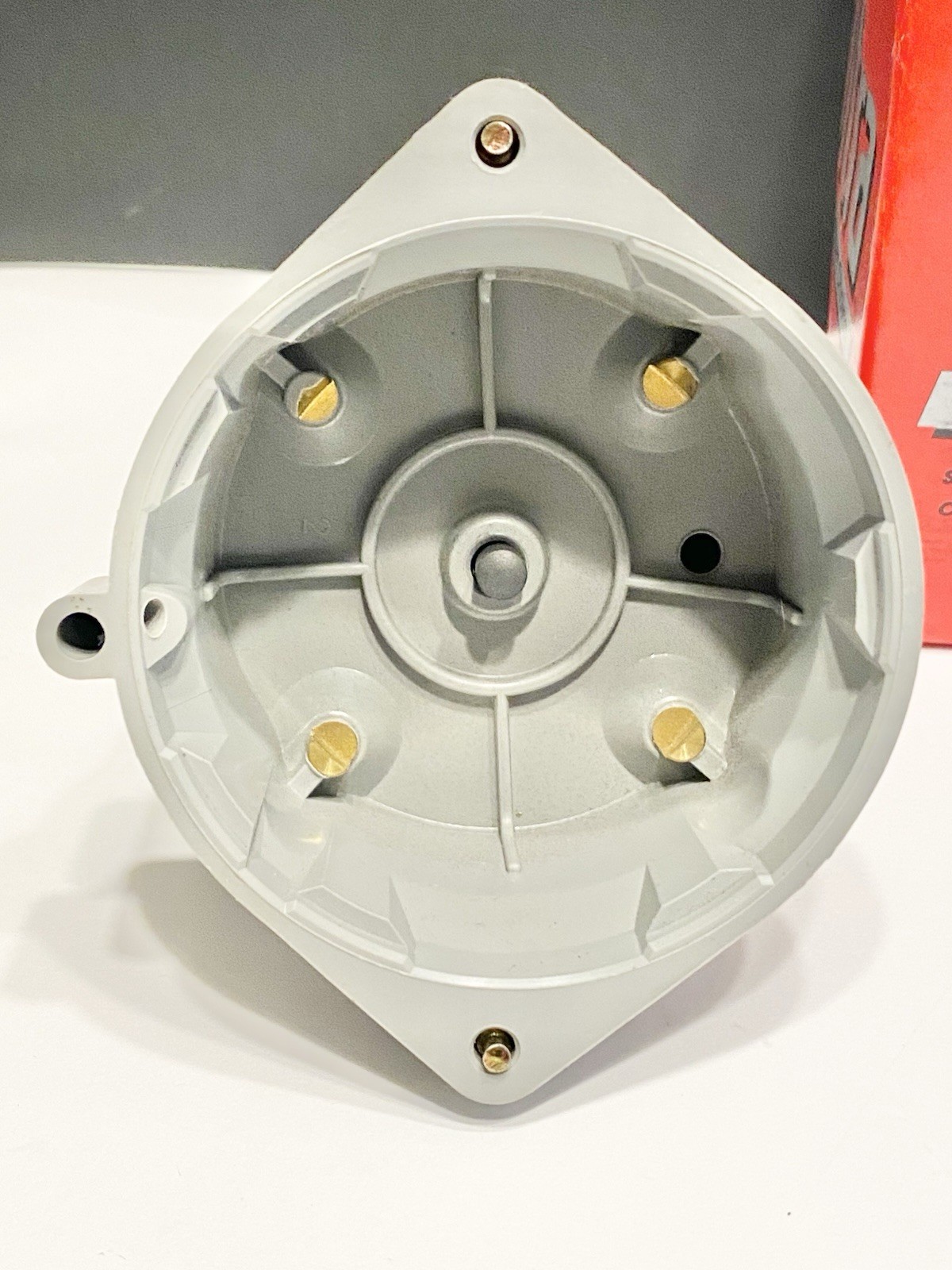 Distributor Cap NIEOFF WA464D (Made in USA)