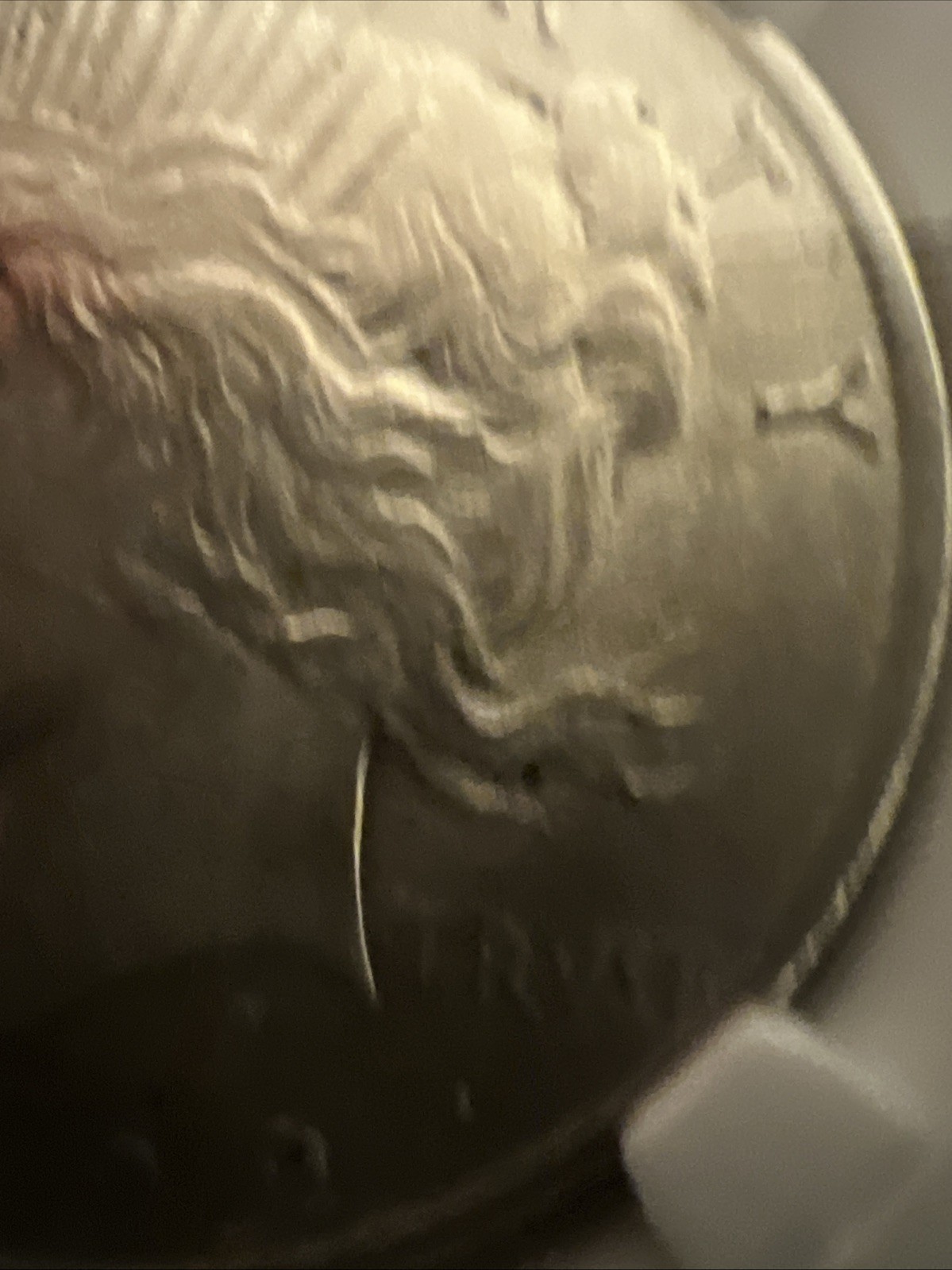 1922-P PEACE SILVER DOLLAR