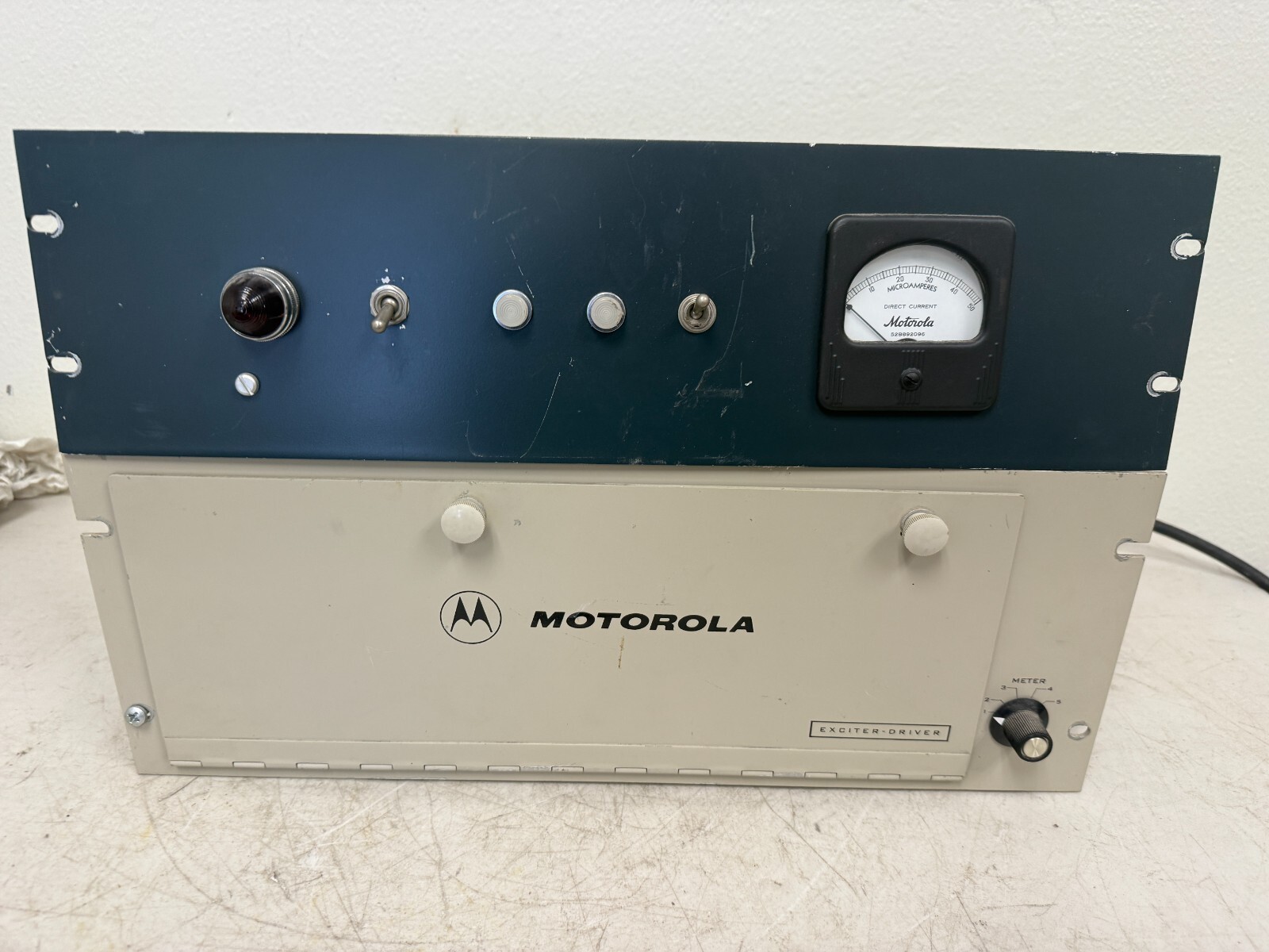 Vintage Motorola Radio Exciter Driver Face Powers On Rare Radio Equipment