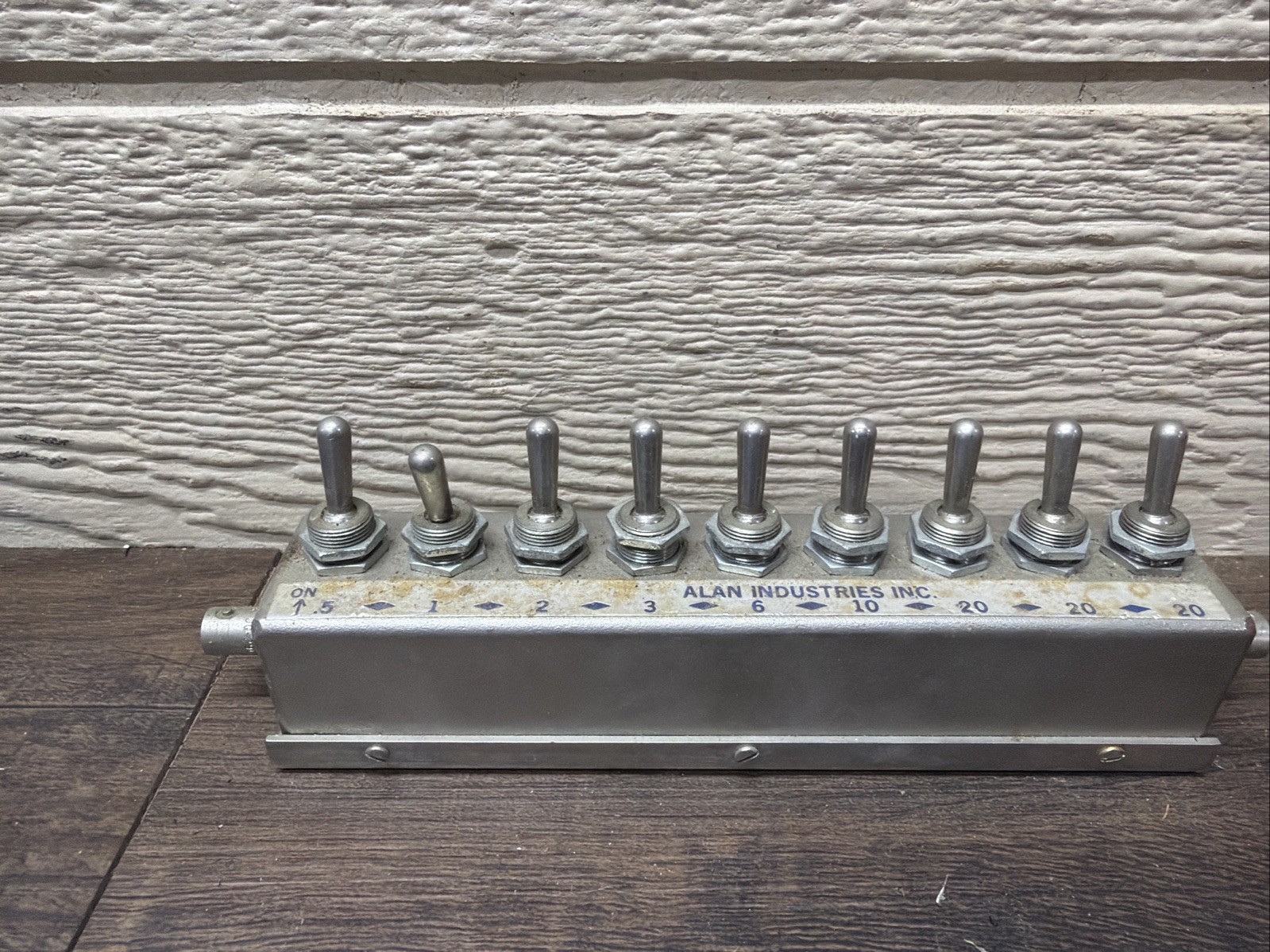 Alan Industries Inc 50TA82.5 Attenuator