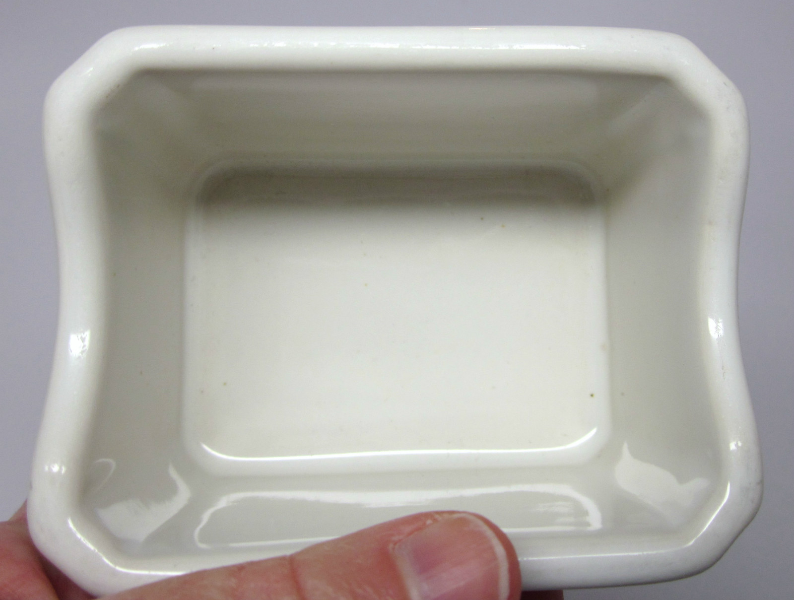Bel Terr White Sugar Packet Holder #9716