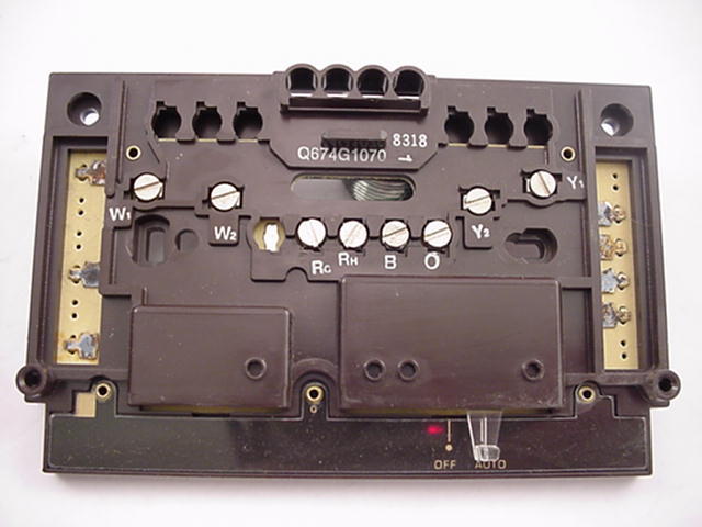Honeywell Q674G 1070 Thermostat Subbase Ships on the Same Day of the Purchase