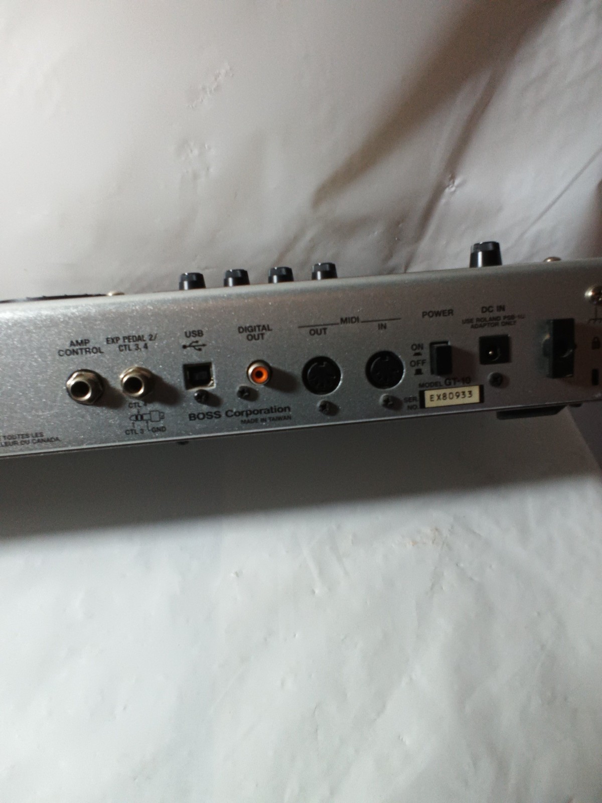Boss GT-10 Multi-Effects Floorboard Processor With Manual