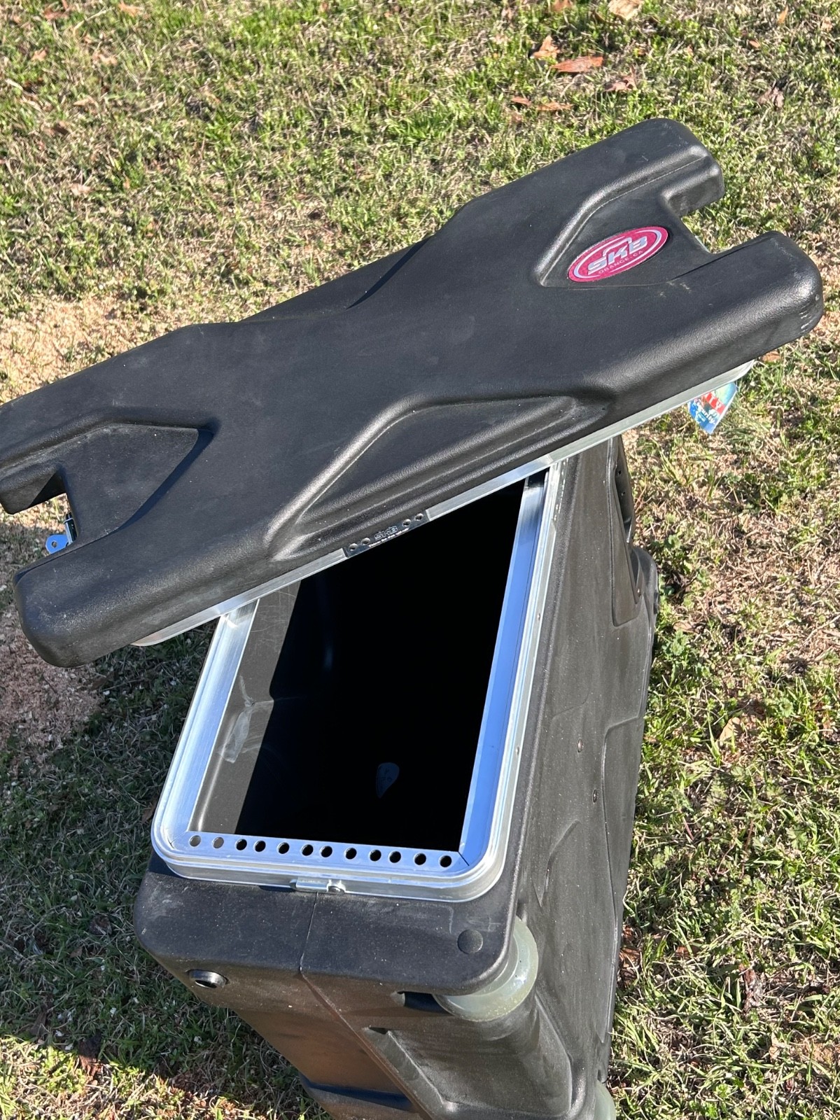 SKB Roto X 4SP Rolling Rack Case w/wheels