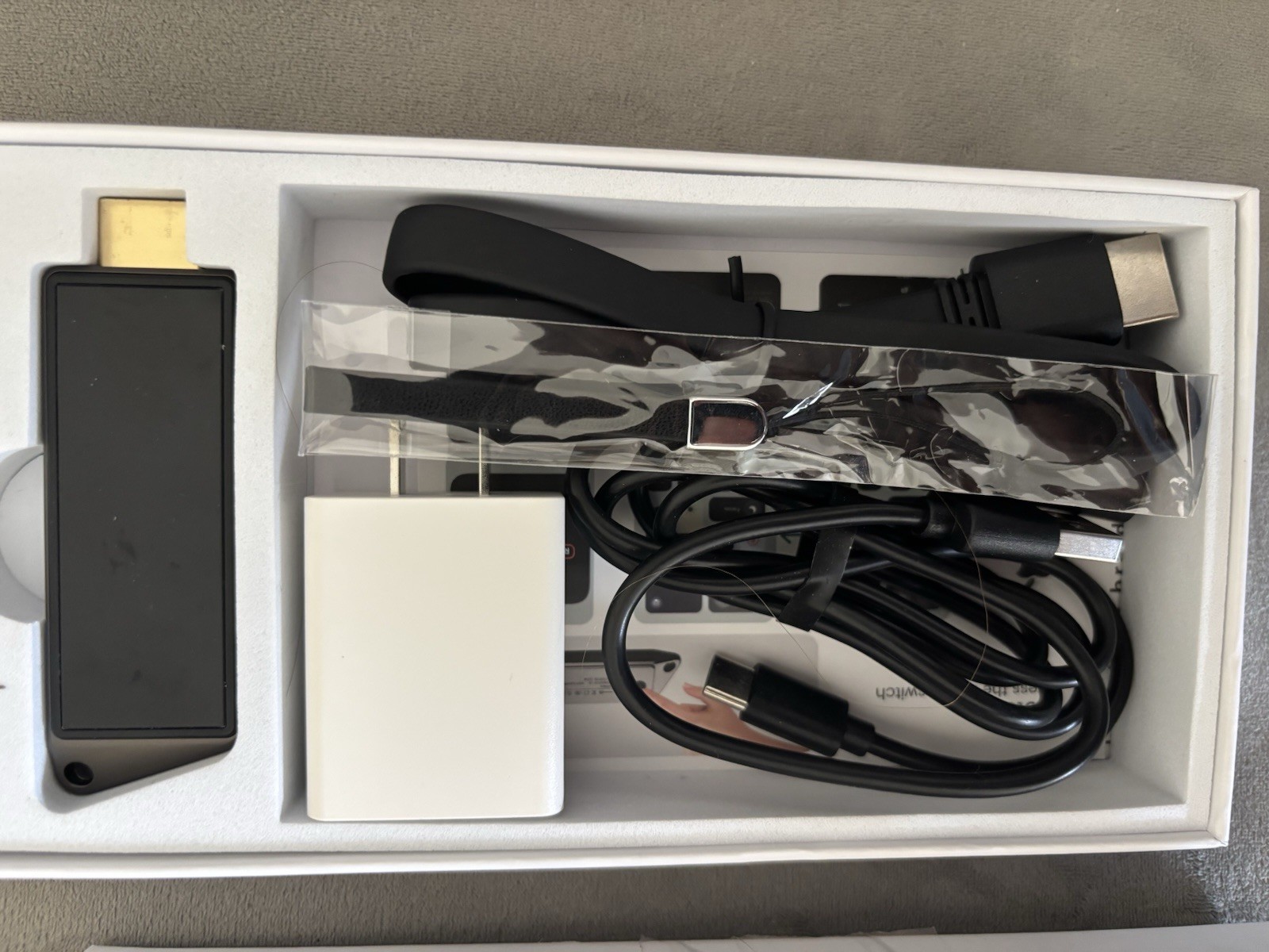 Wireless HDMI Display Dongle Adapter, Portable Transmitter, Streaming Media