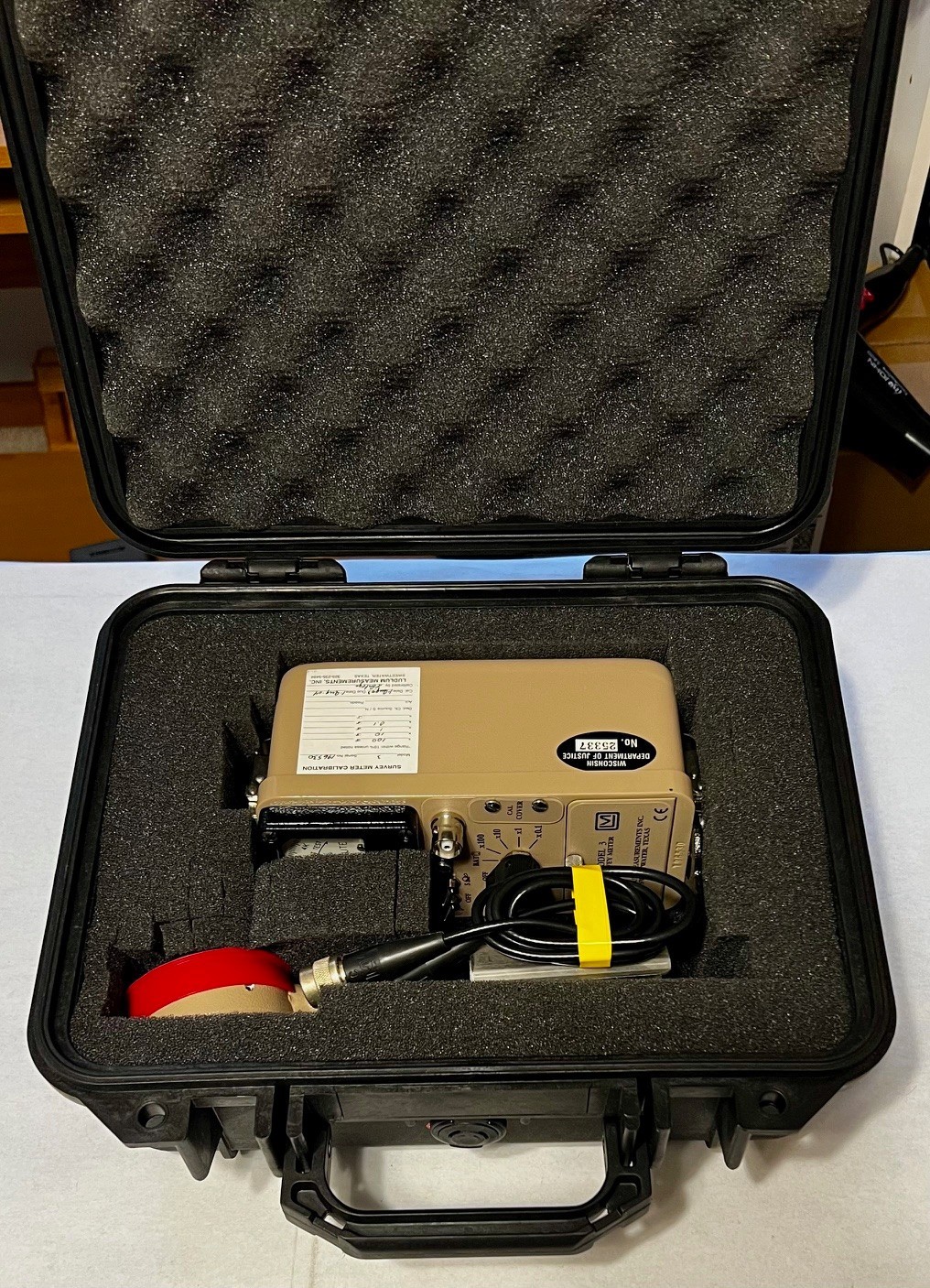 Ludlum Model 3 Survey Meter 44-9 - Clean - All Paperwork - Case