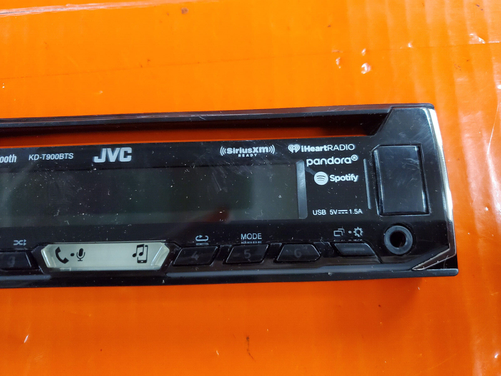 JVC KD-T900BTS Faceplate