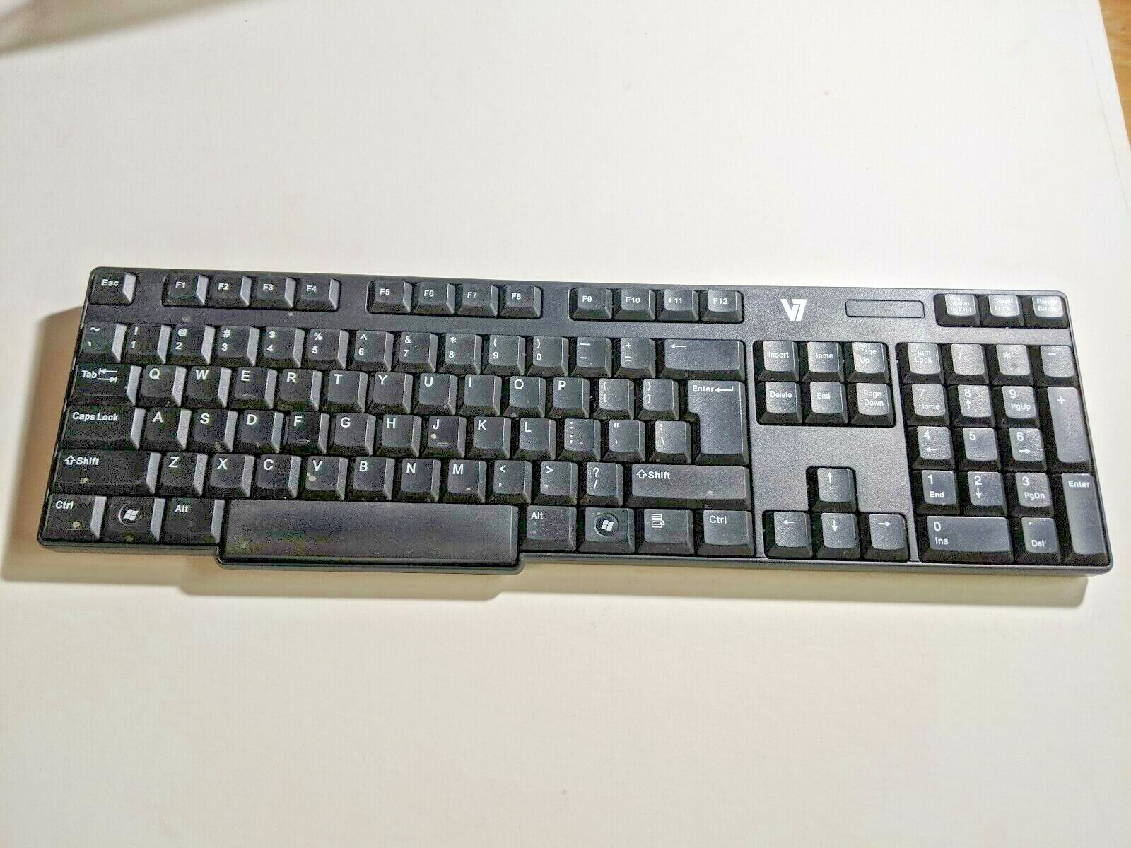 V7 CK2A0 USB Wireless RF Keyboard 101 Key ONLY (loc_wood)