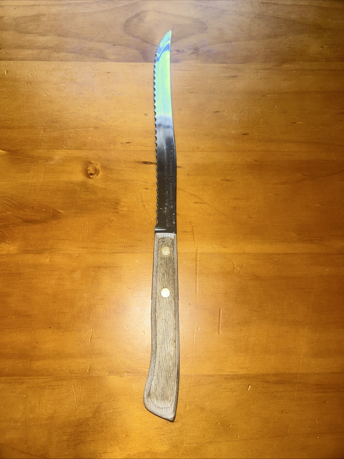 VTG FLINT ARROWHEAD STAINLESS VANADIUM SERRATED BREAD KNIFE BLADE