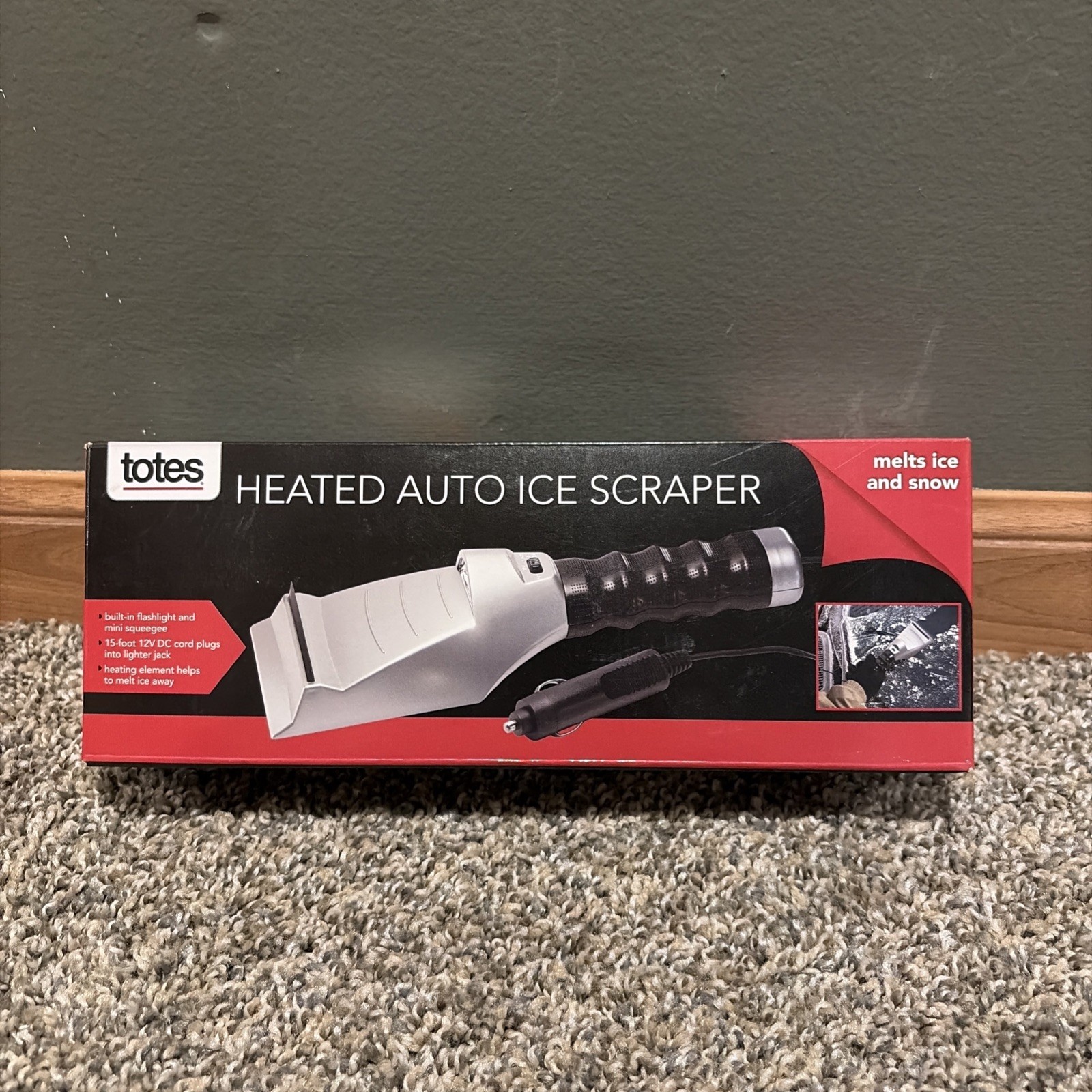 Totes Heated Ice Scraper Car Windshield Snow Remover 12V
