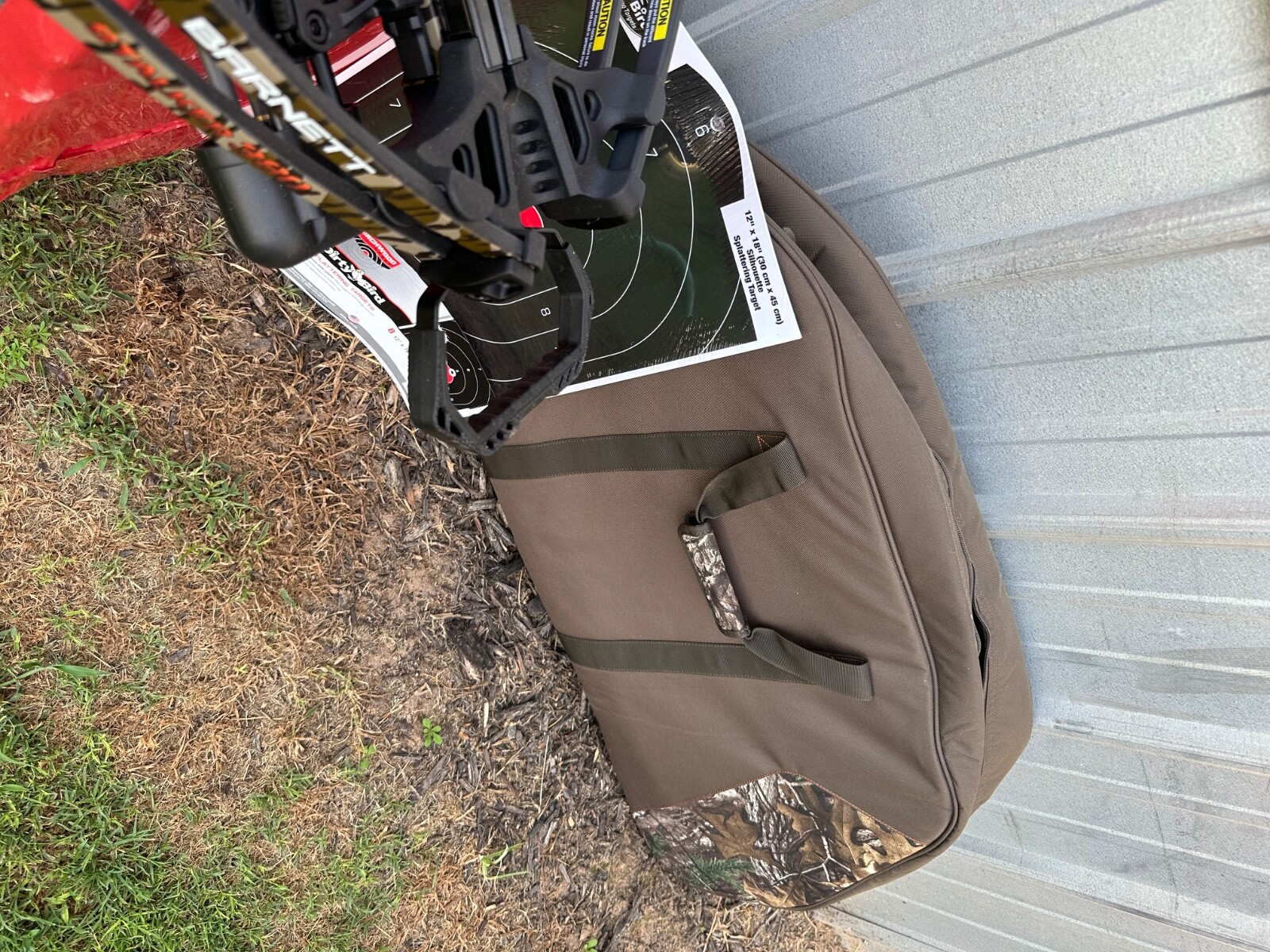 Barnett Expedition 350 Crossbow with Case, Block Target, and Splattering Targets