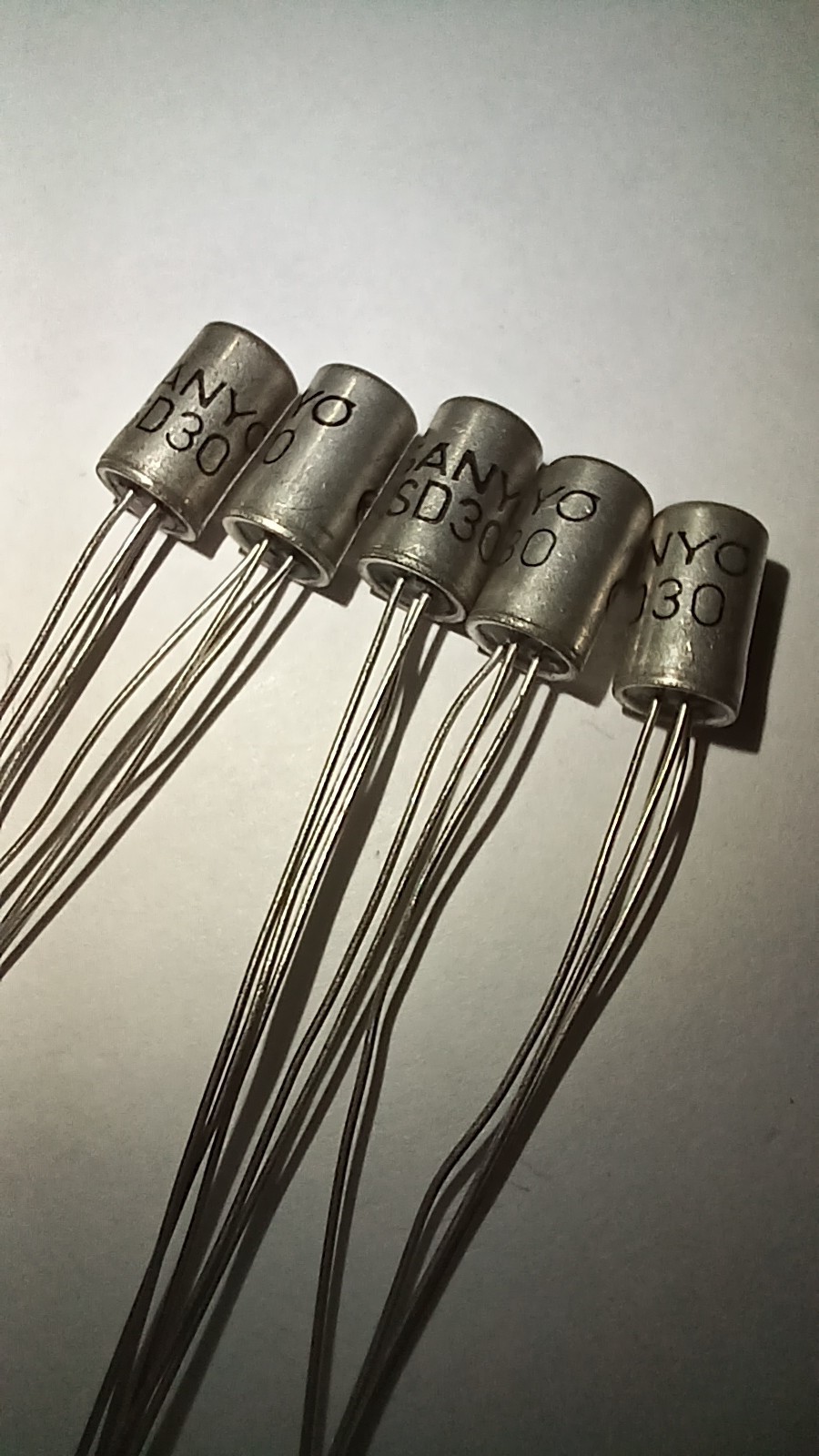 Sanyo 2SD30 NPN germanium transistors/Lot of 5/NOS/TO-1 package