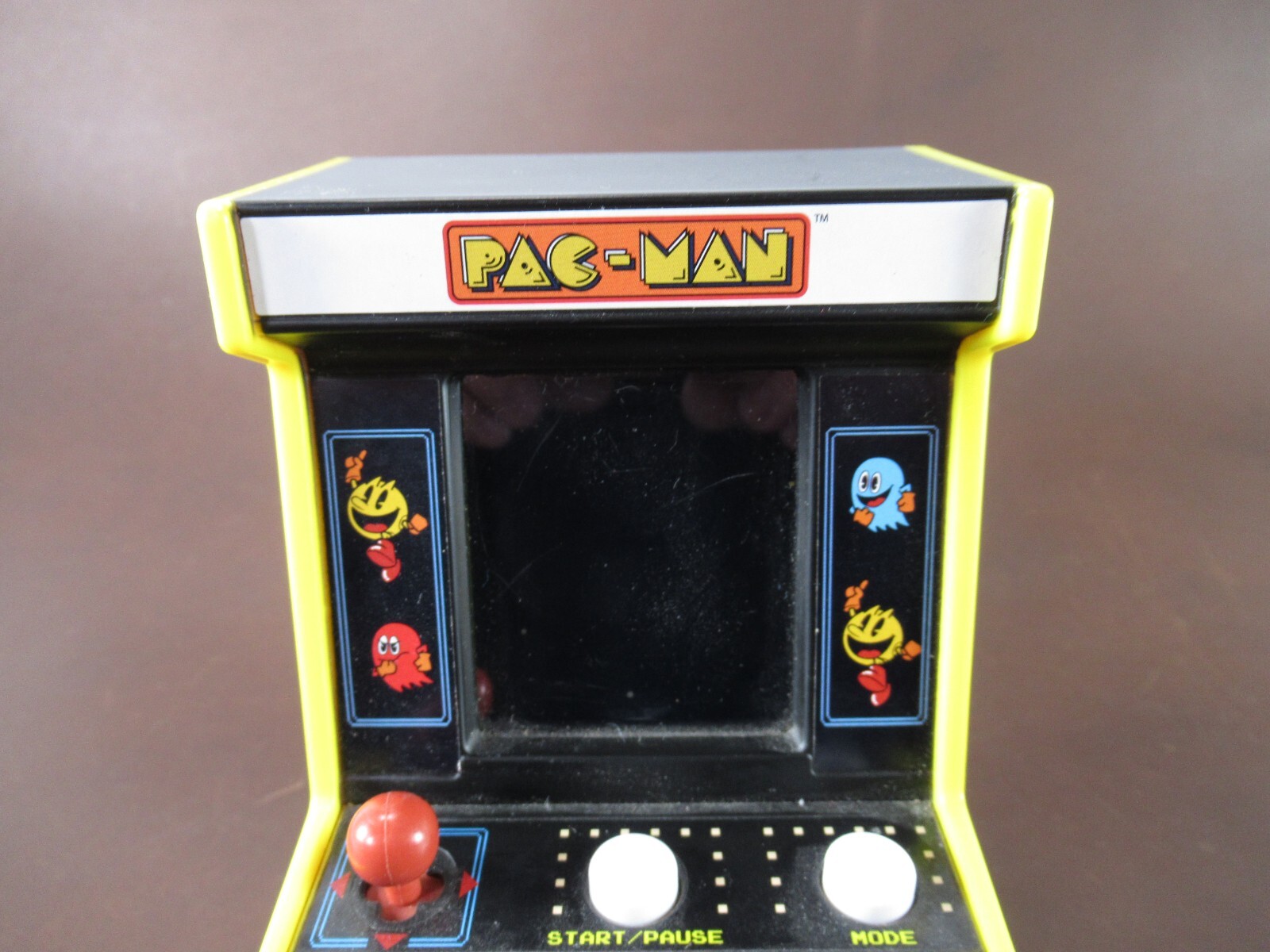 Tiny Arcade Pac-Man Miniature Game Multicolor - Item Number 09562, (R FD)