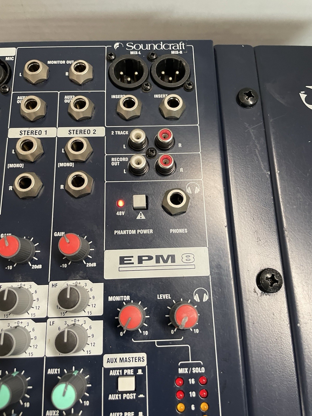 Soundcraft EPM8 8-Channel Multi-Format Mixer