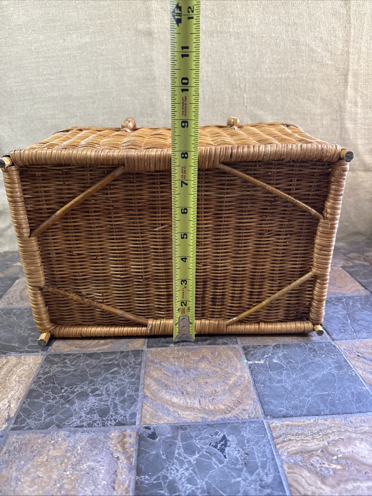 VTG Wicker Rattan Picnic Basket with Handles - Large EUC
