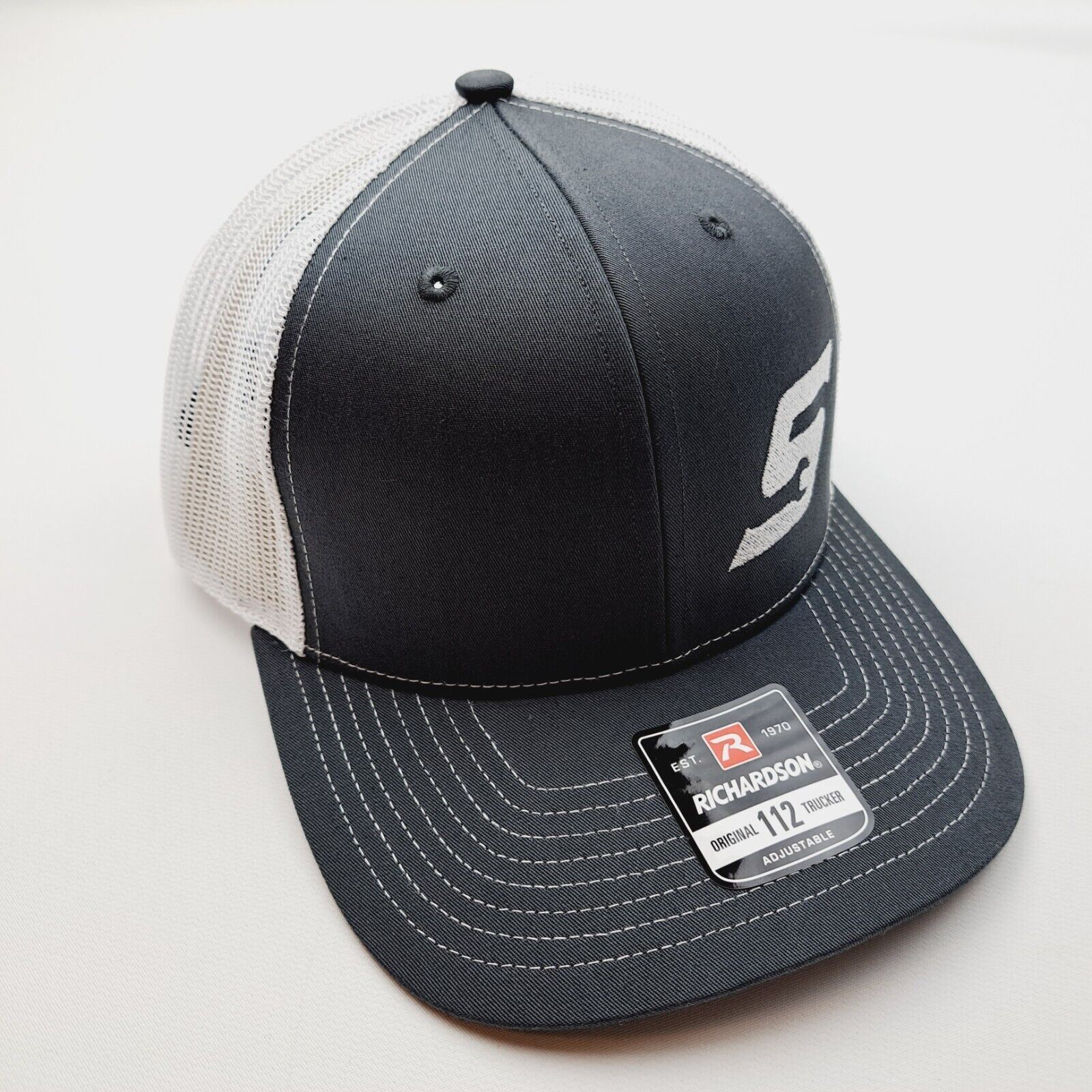 Richardson 112 Trucker Cap Hat Mesh Snapback Gray & White Snap-On Embroidered