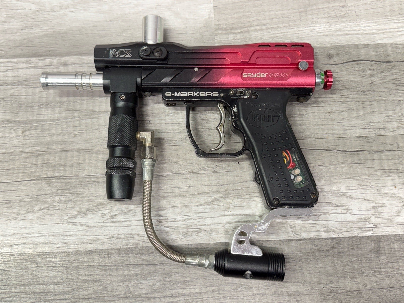 Spyder Pilot Paintball Gun EMarker E Marker Red Black Powers Up