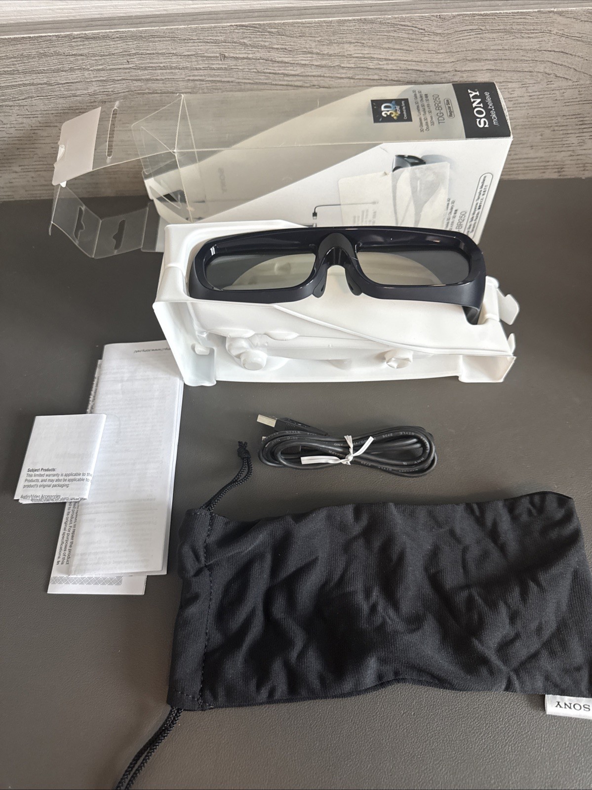 Sony TDG-BR250 Active 3D Glasses New Regular Size