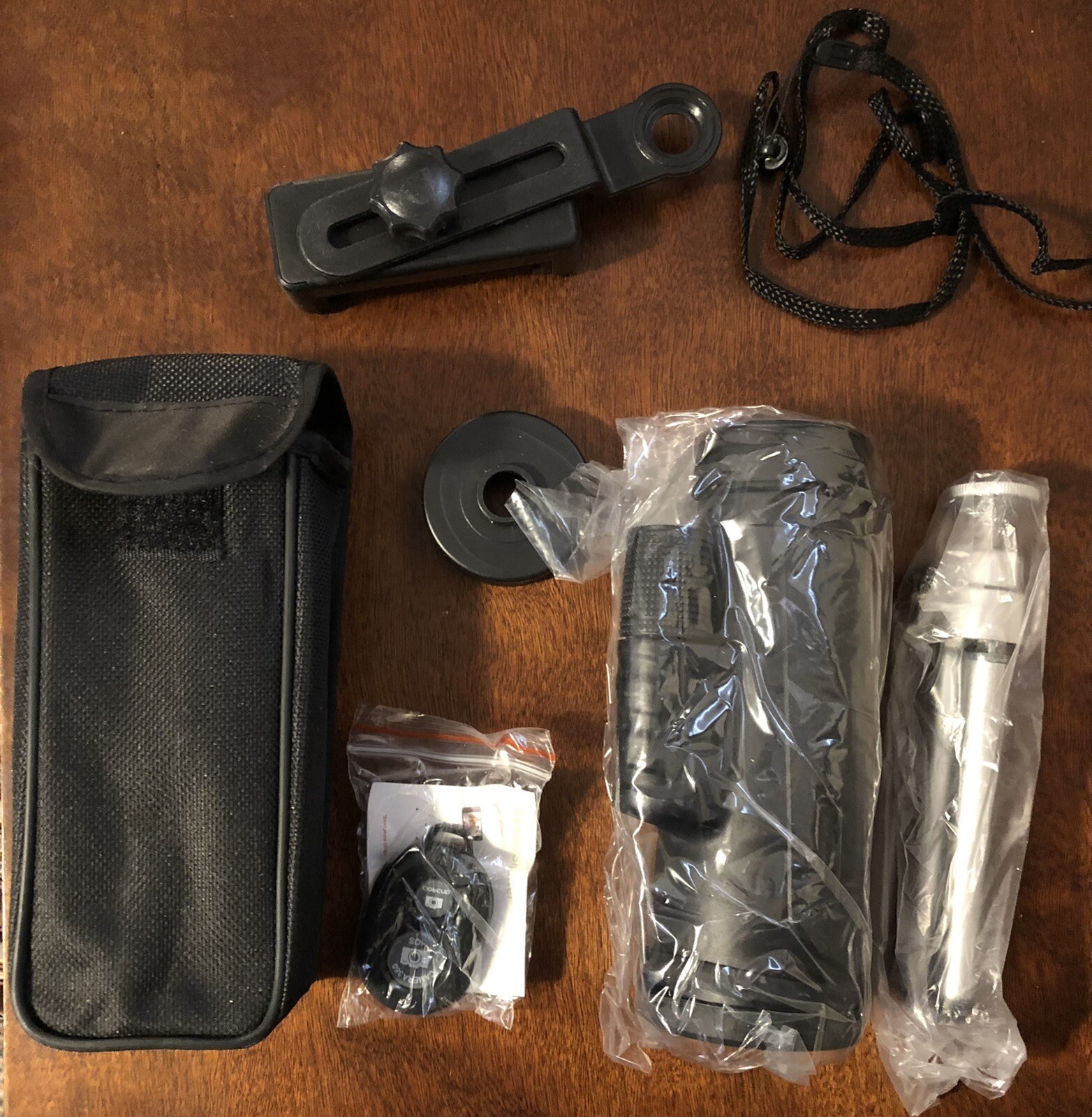Precision Made Monocular with Quick Alignment Smart Phone Holder