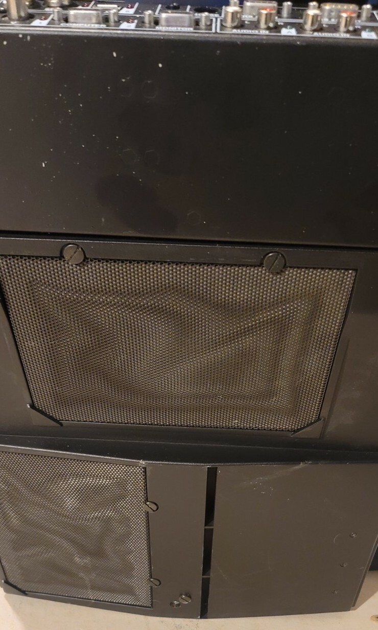 Barco Graphics 6300 DLC Multimedia Projector, maybe working.