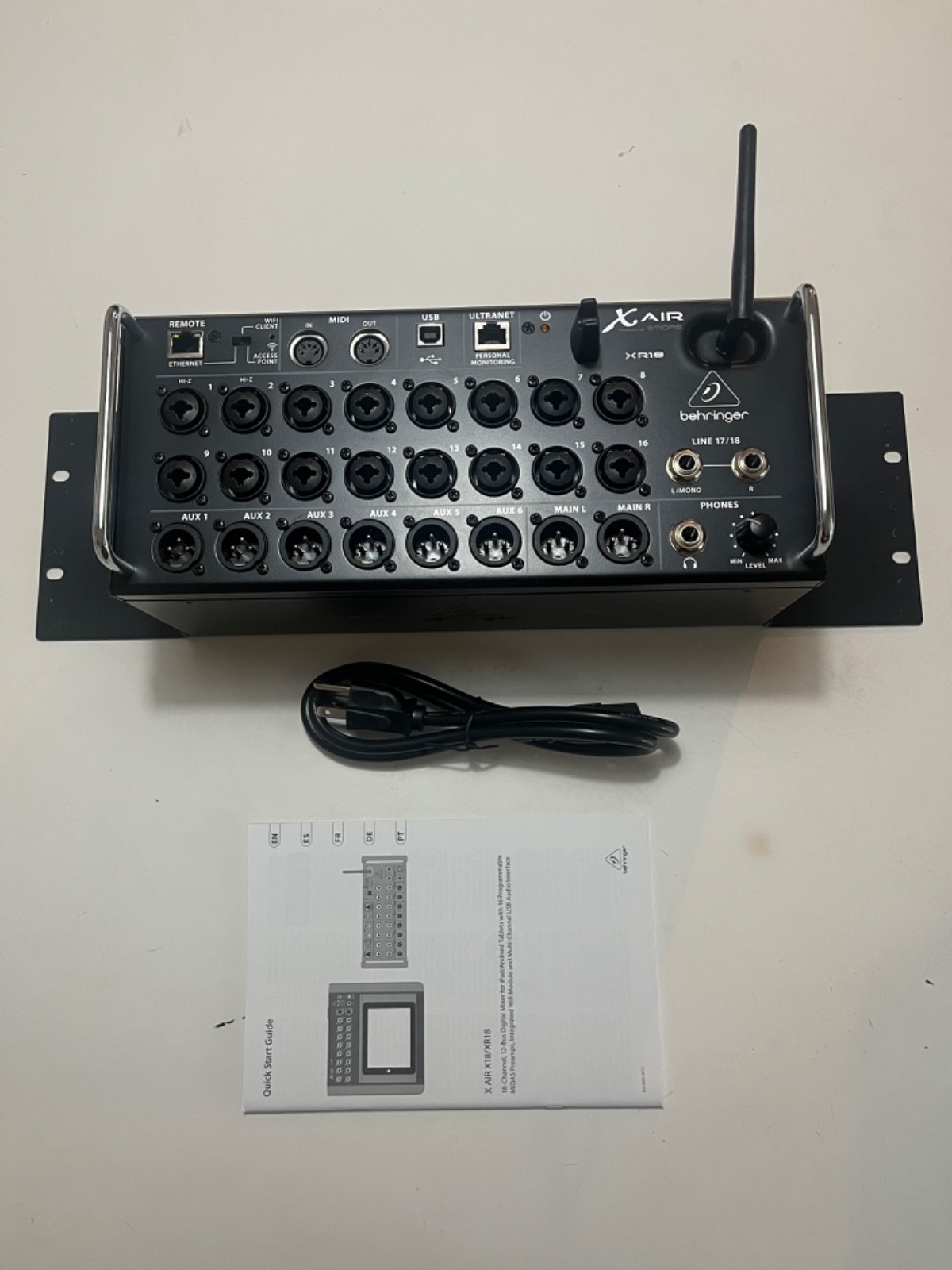 Behringer XR18 Digital Mixer - Black