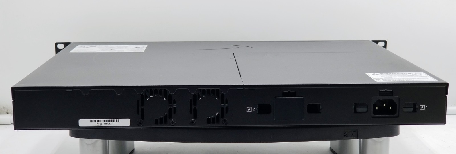 SonicWALL NSA 3700 Network Security Firewall M/N 1RK52-110