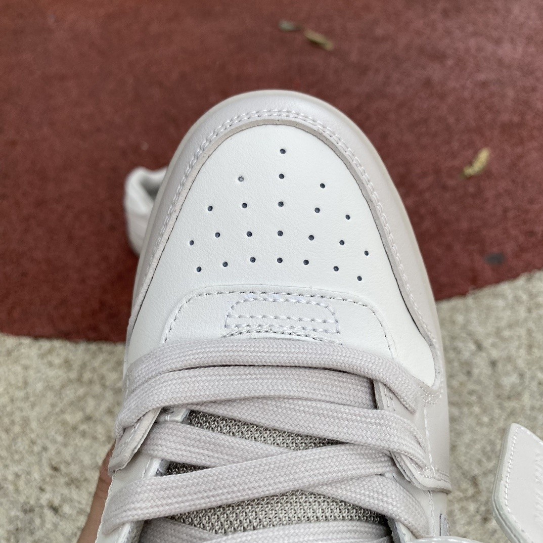 OFF-WHITE Out of Office Low "White Light Grey"