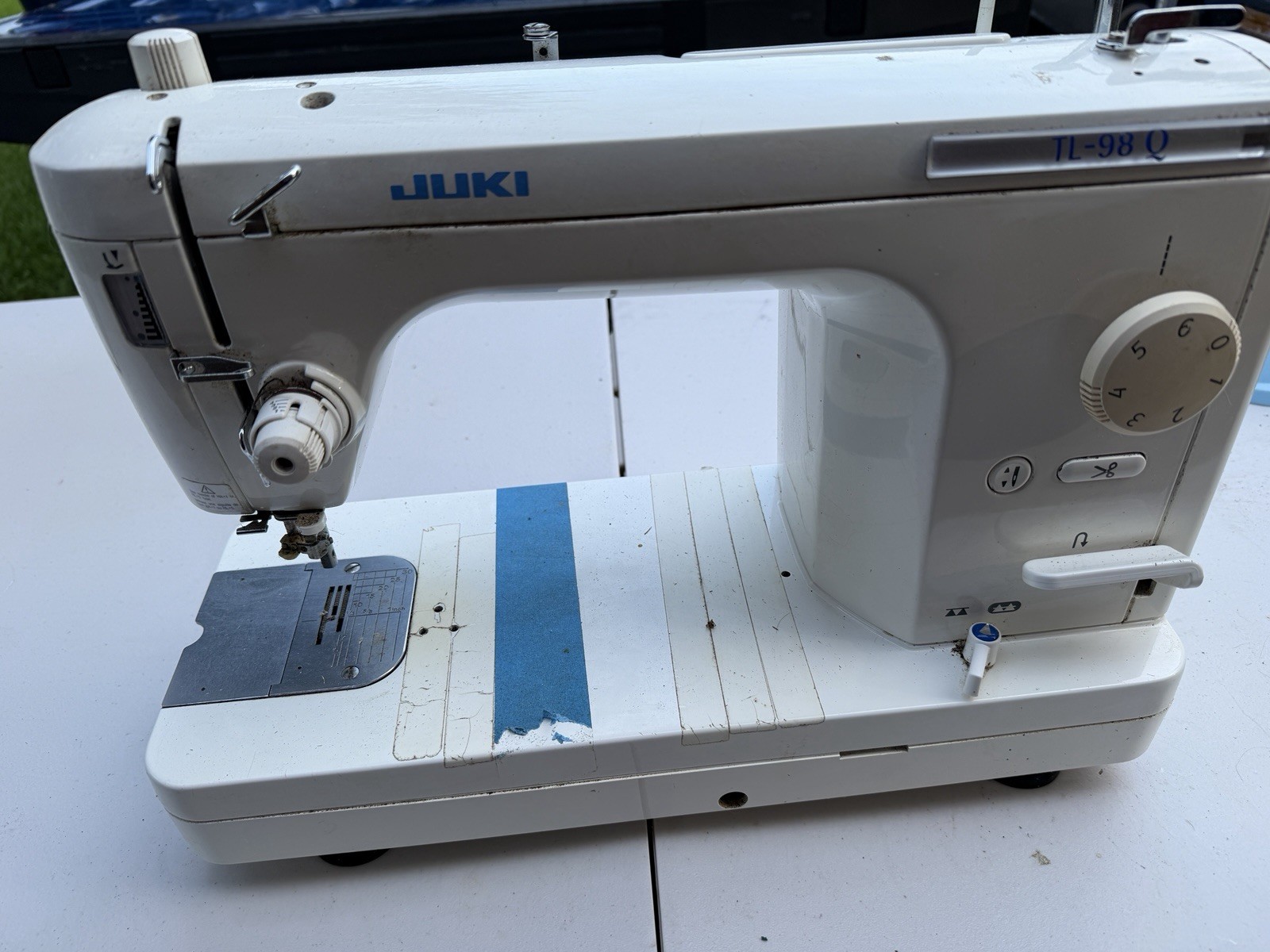 Juki tl98Q sewing machine - Untested, No Power Cord/foot Pedal