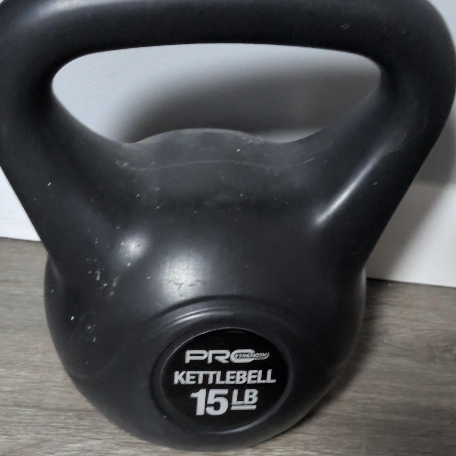 Pro Strength 15 lb Kettlebell Black Ergonomic Handle Gym Fitness Weight Lifting