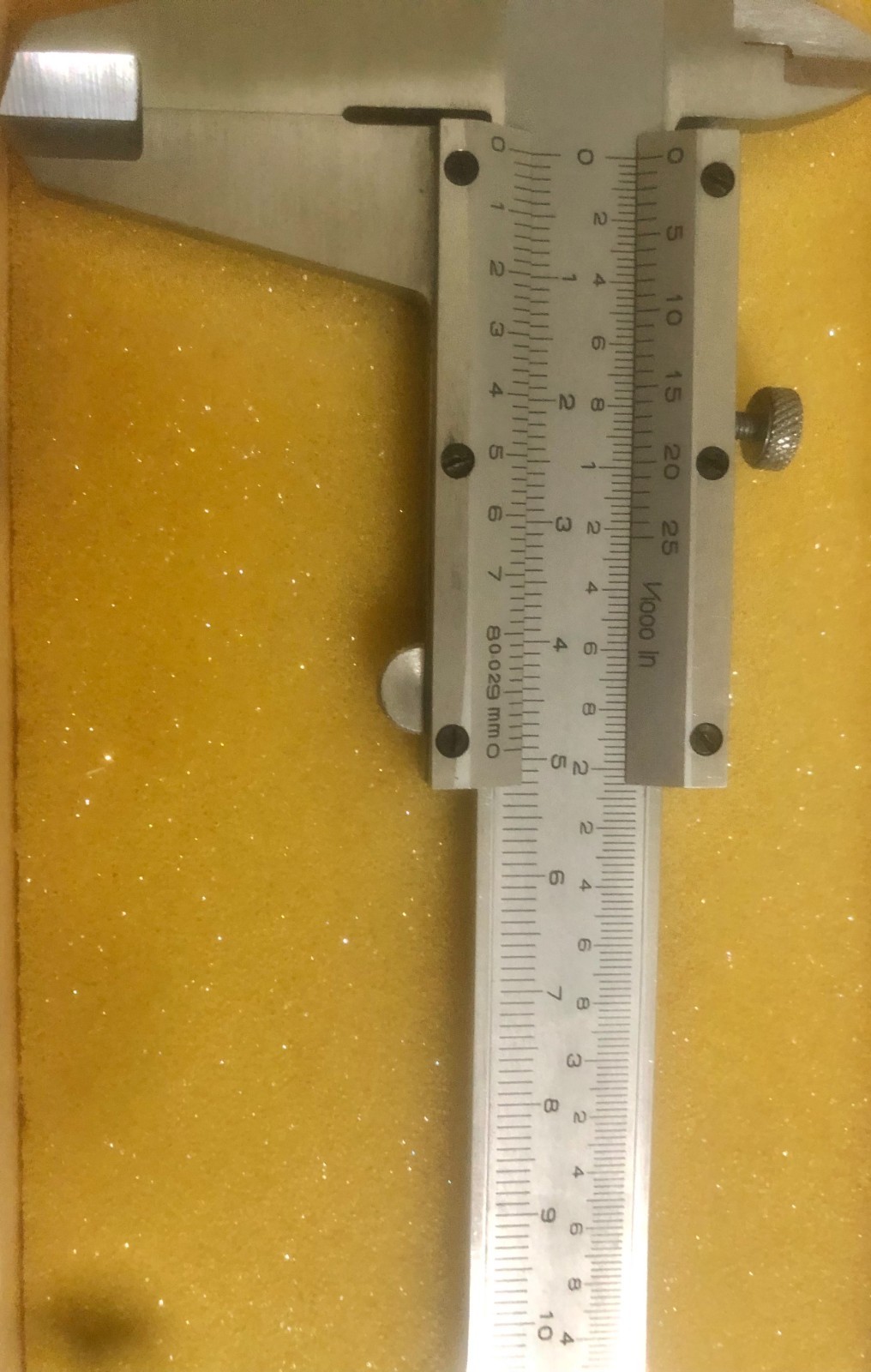 Vernier Caliper with Fractional readings in inches & cm
