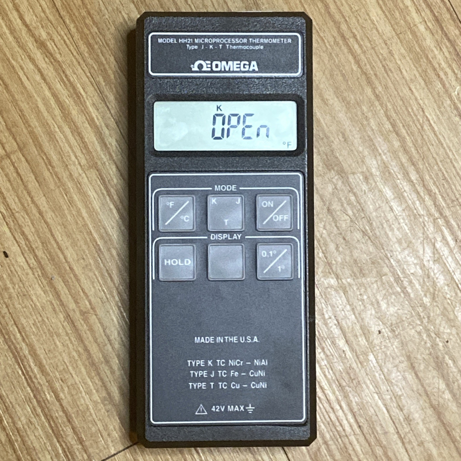 Vtg Omega HH21 Microprocessor Thermometer Works But Untested No Probe