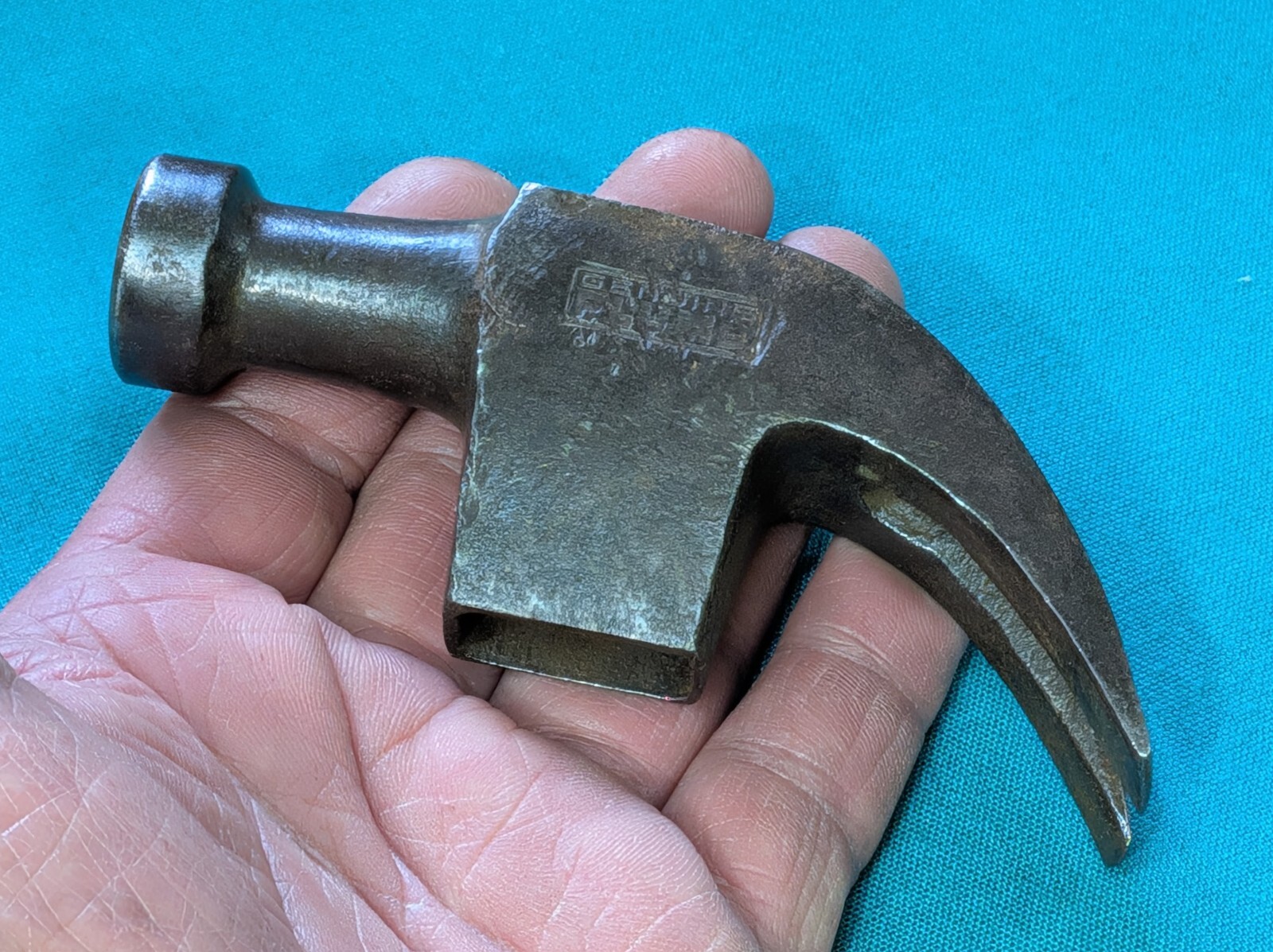 Vintage Plumb Genuine 13 oz Bell Faced Adze Eye Curved Claw Hammer Head