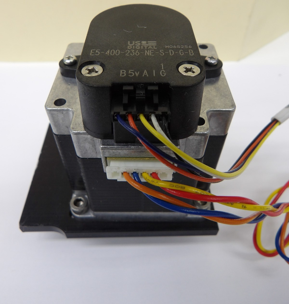 Minebea Motor Manufacturing Corp. 23KM-K049-04V Stepper Motor With Encoder