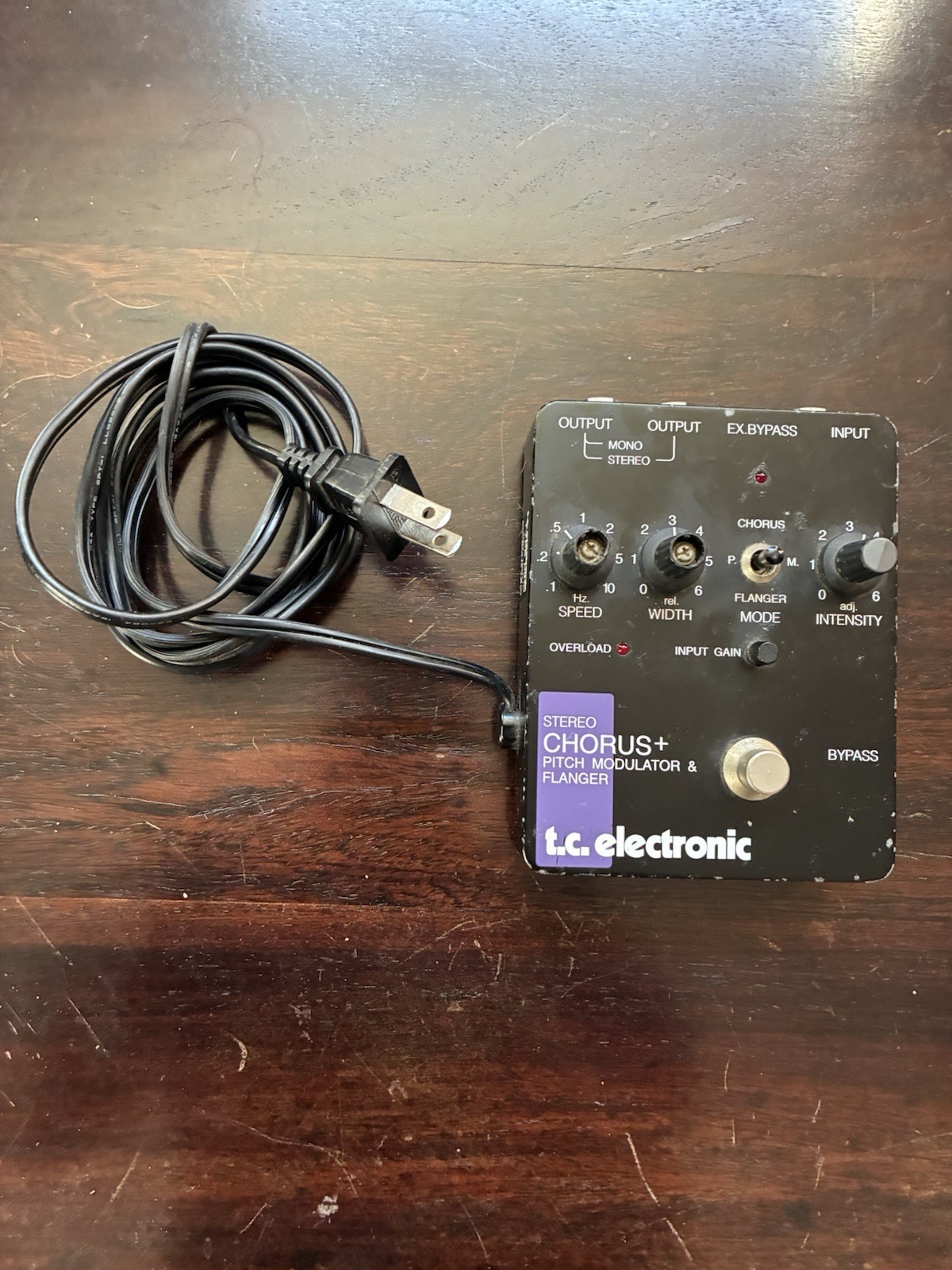TC Electronic Stereo Chorus + Pitch Modulator & Flanger Effect Pedal - Vintage