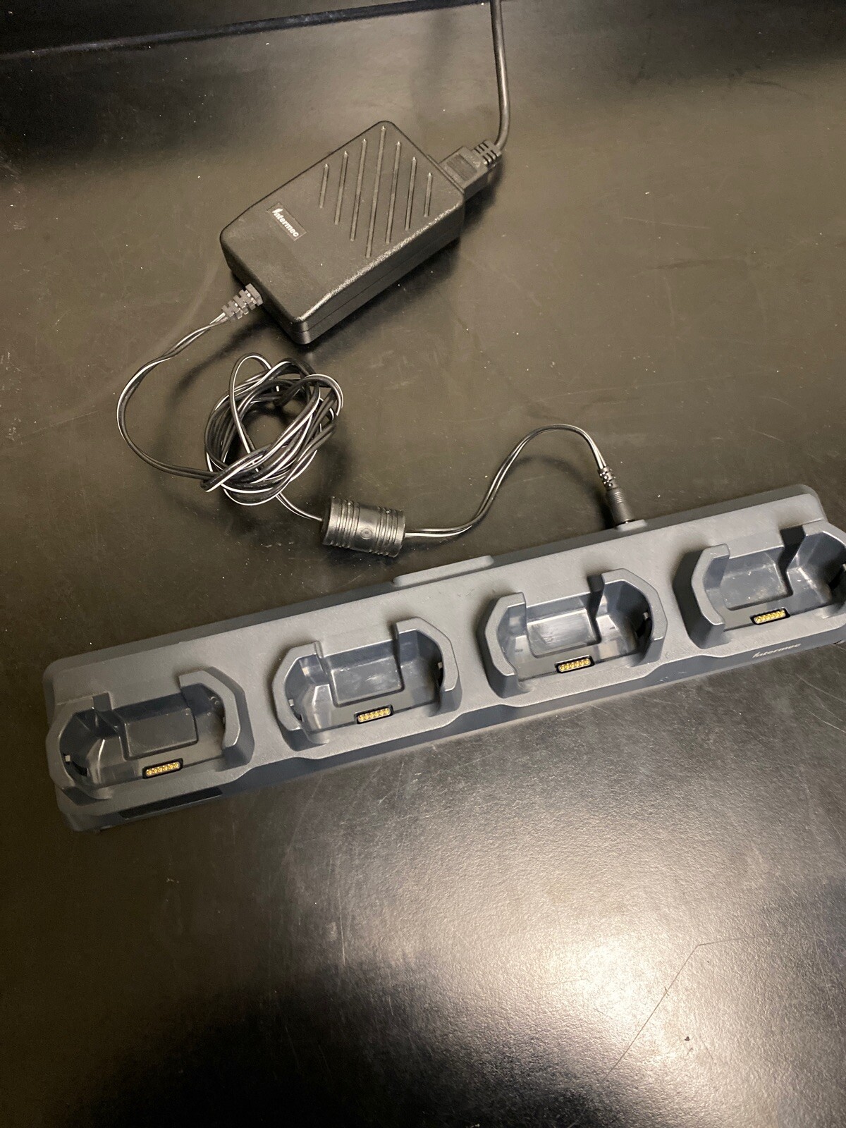 Intermec AD23 CN50 CN51 4-Bay Battery Dock Charging Cradle 871-032-002 WARRENTY