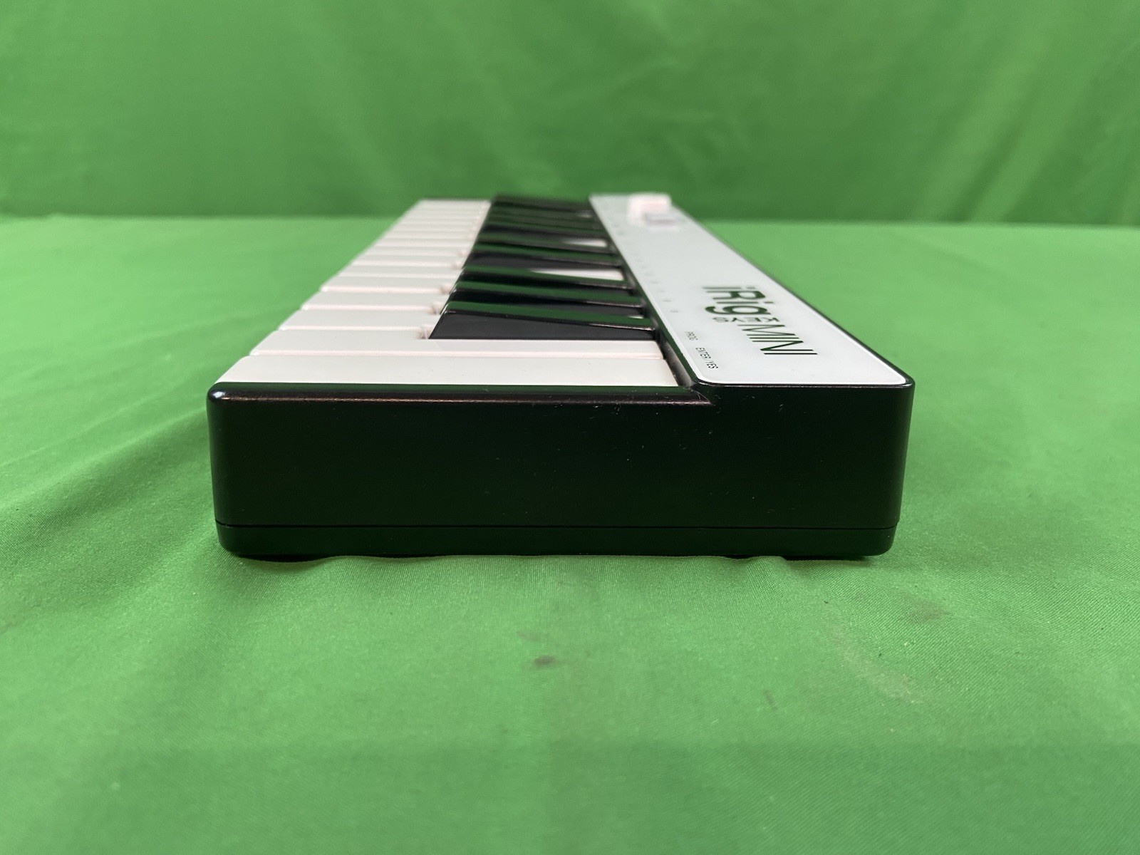 iRig Keys Mini 25 Key Universal Keyboard Controller Piano-UNTESTED