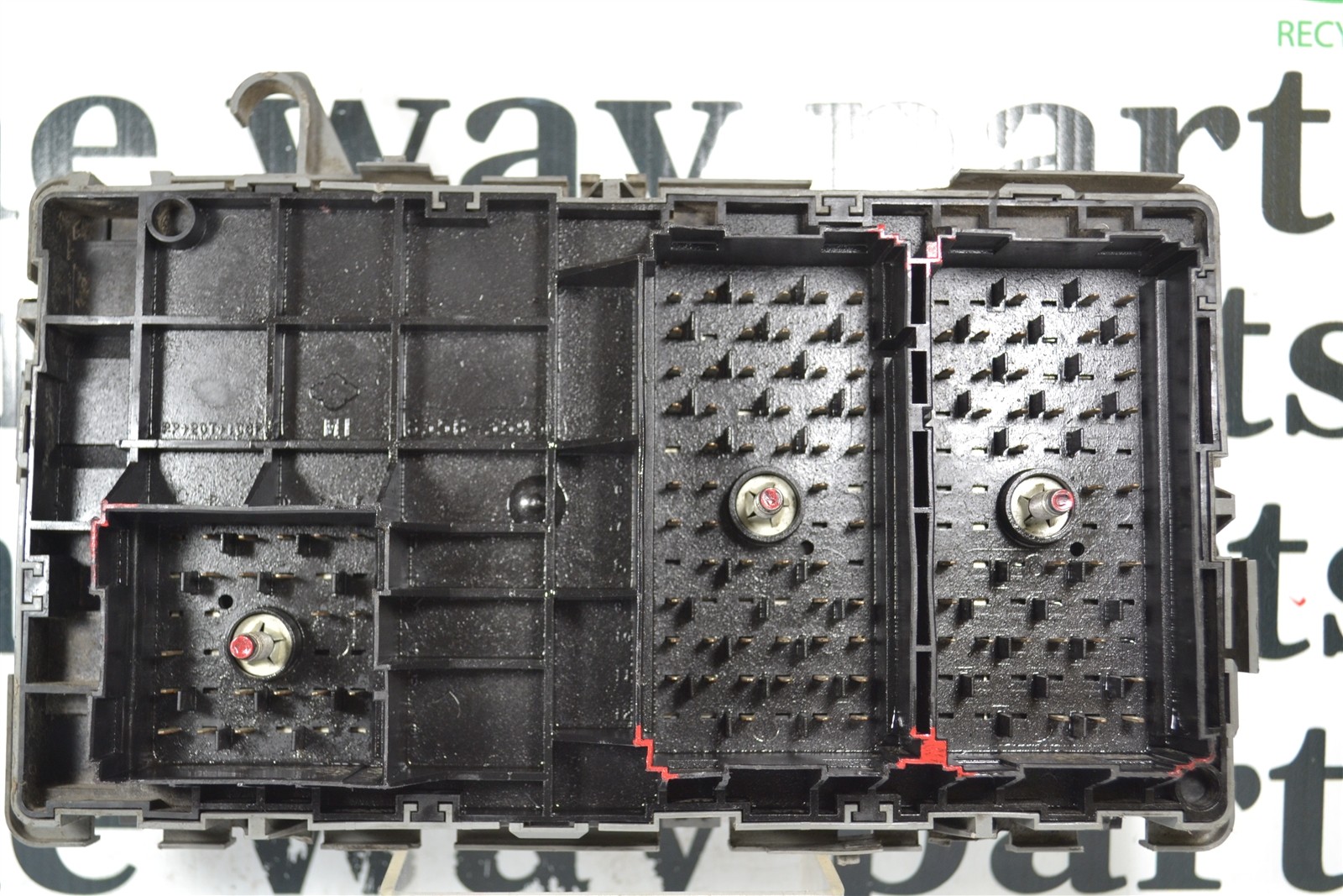15930145 Chevrolet Express Savana 2003-2007 ENGINE UNDER HOOD FuseBox 1J7 511 B8