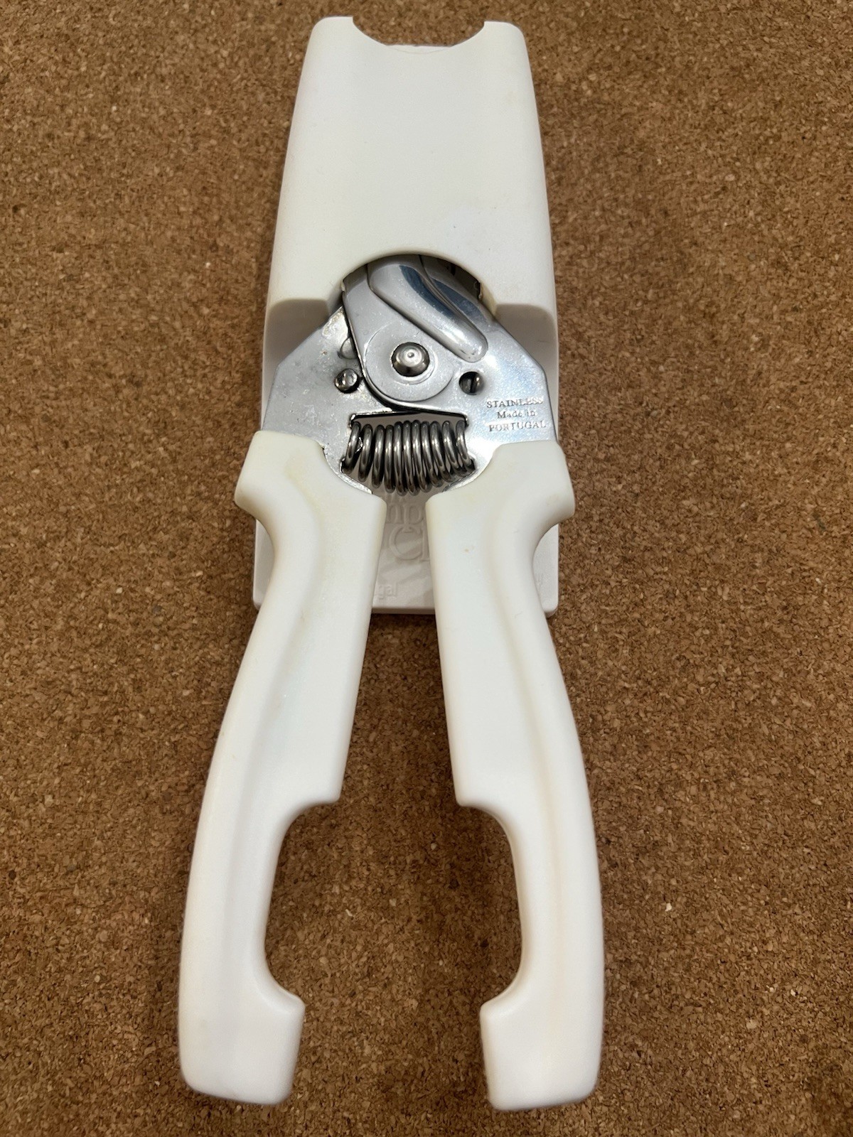 Vintage Pampered Chef Professional Kitchen Shears 1075 Made in Portugal Sheath⁠