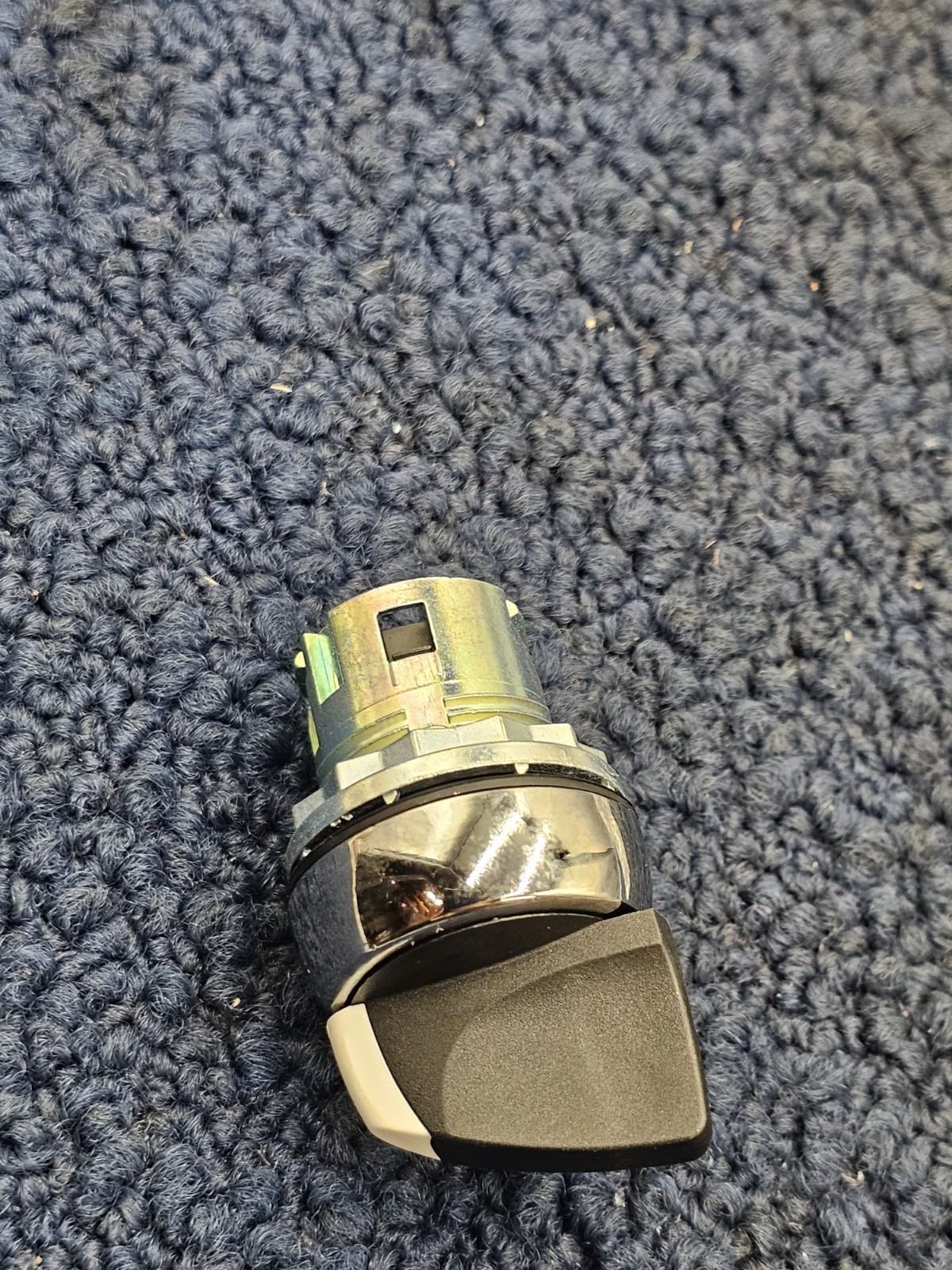 Sprecher & Schuh D7M-SB32 Spring Return Selector Switch Black Replacement